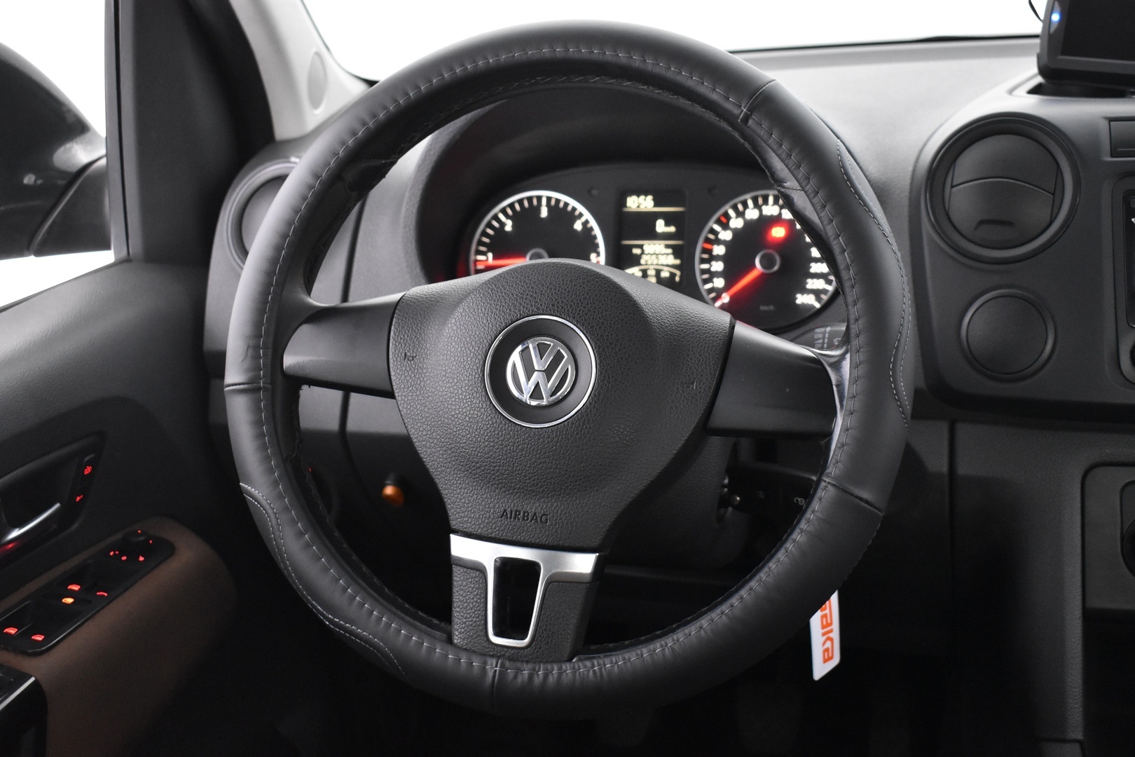 VOLKSWAGEN Amarok 2011