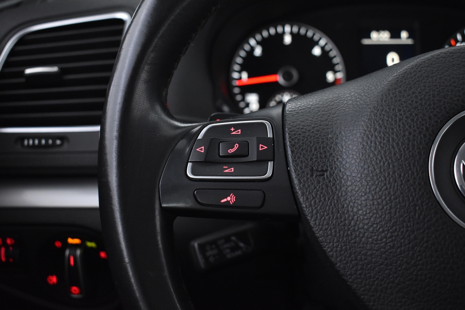 VOLKSWAGEN Sharan 2012