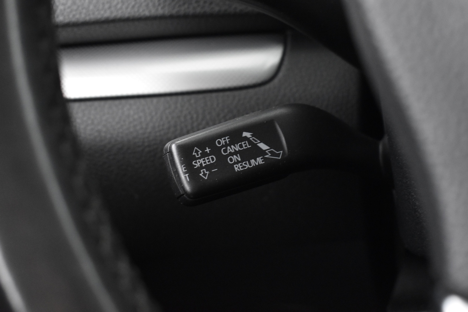 VOLKSWAGEN Sharan 2012