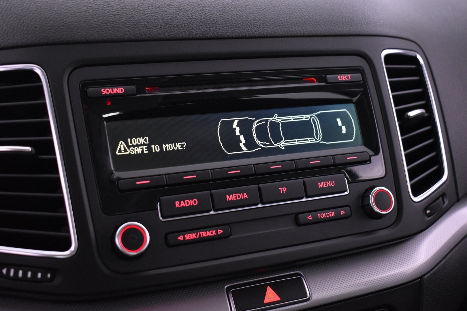 VOLKSWAGEN Sharan 2012