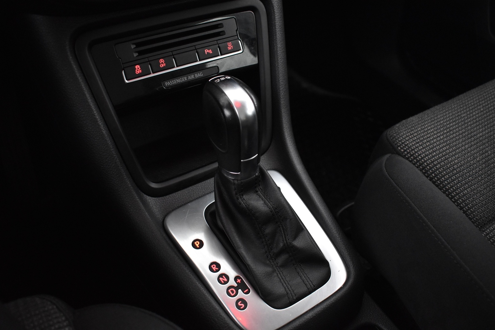 VOLKSWAGEN Sharan 2012