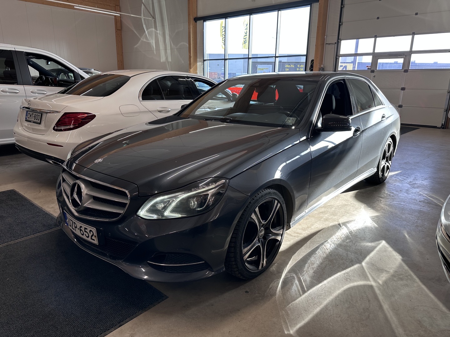 MERCEDES-BENZ E 2014