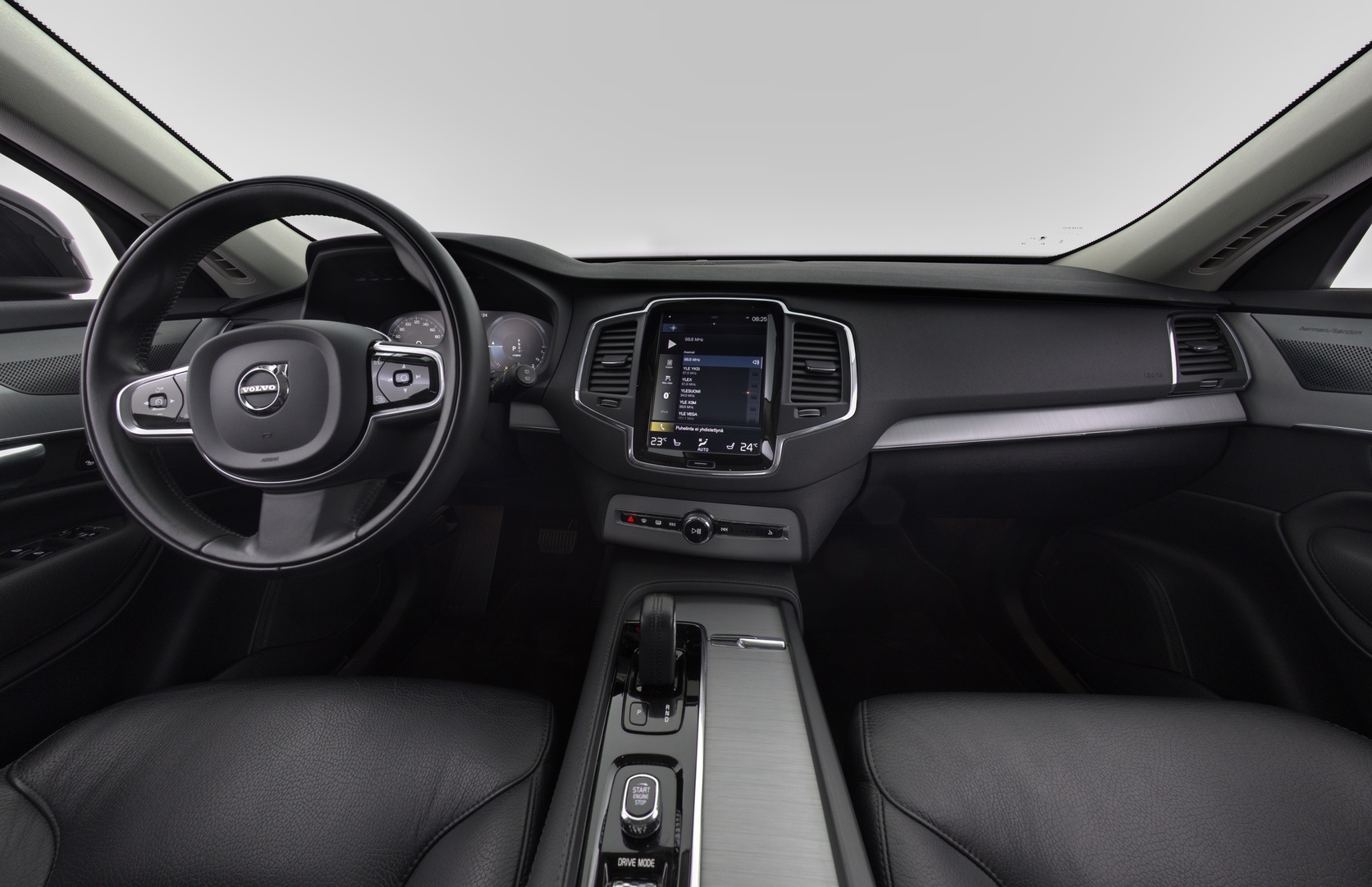 VOLVO XC90 2021