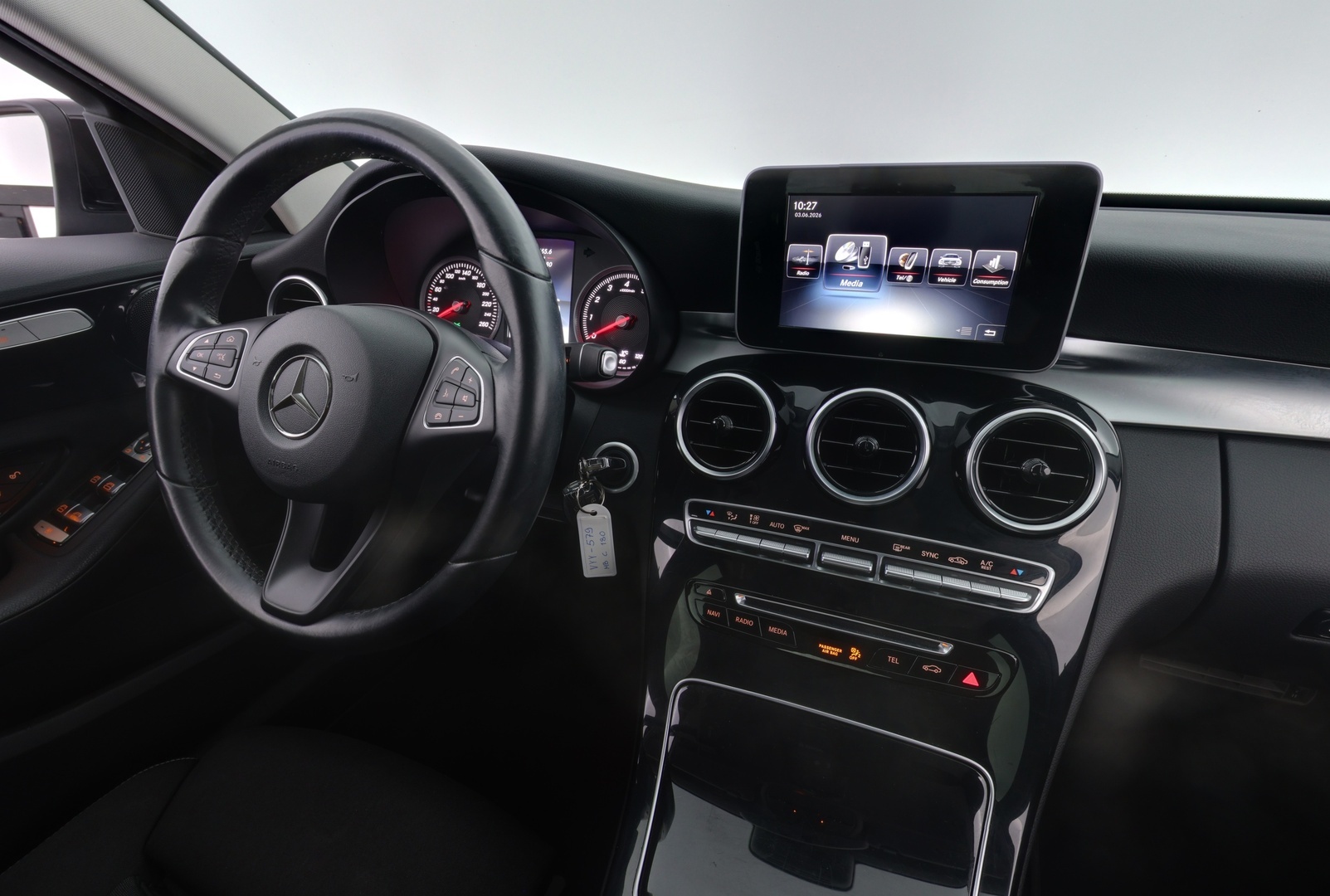 MERCEDES-BENZ C 2016