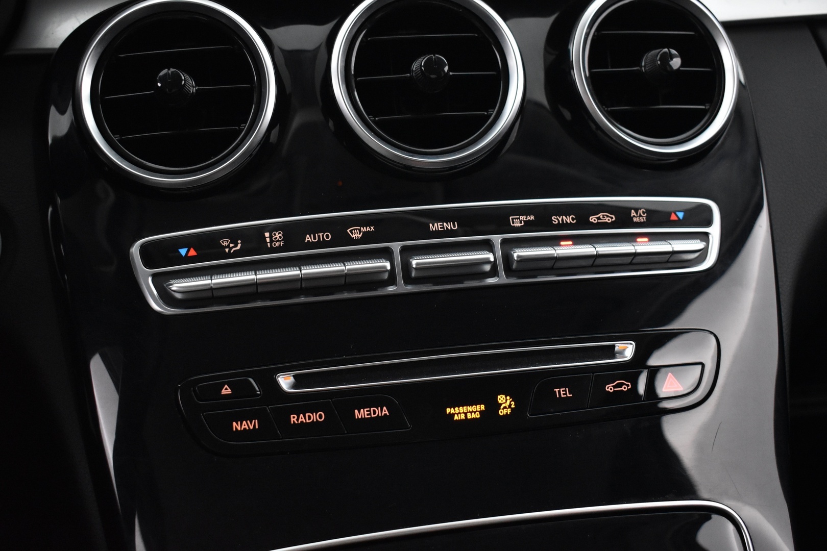 MERCEDES-BENZ C 2016