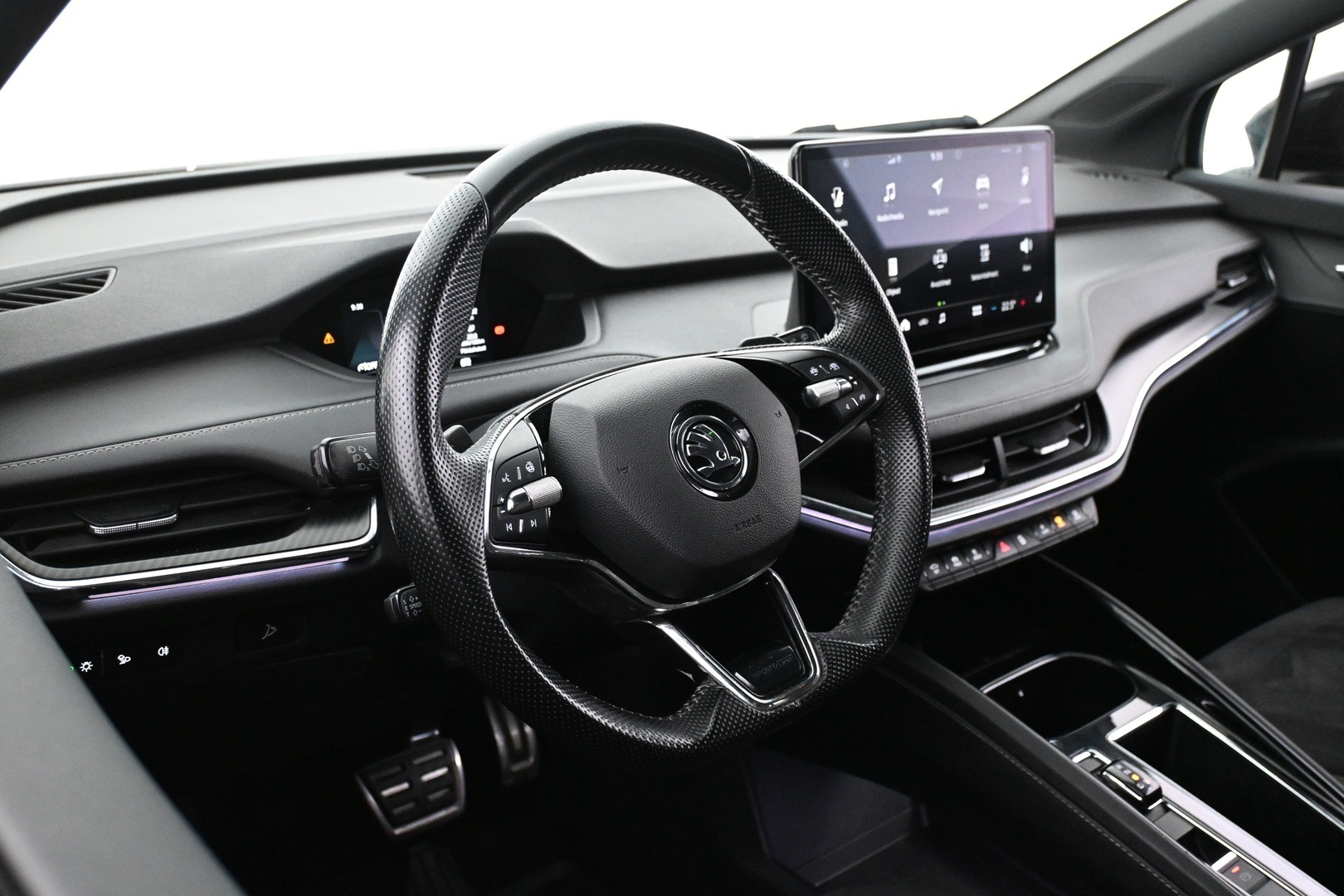 SKODA Enyaq 2023