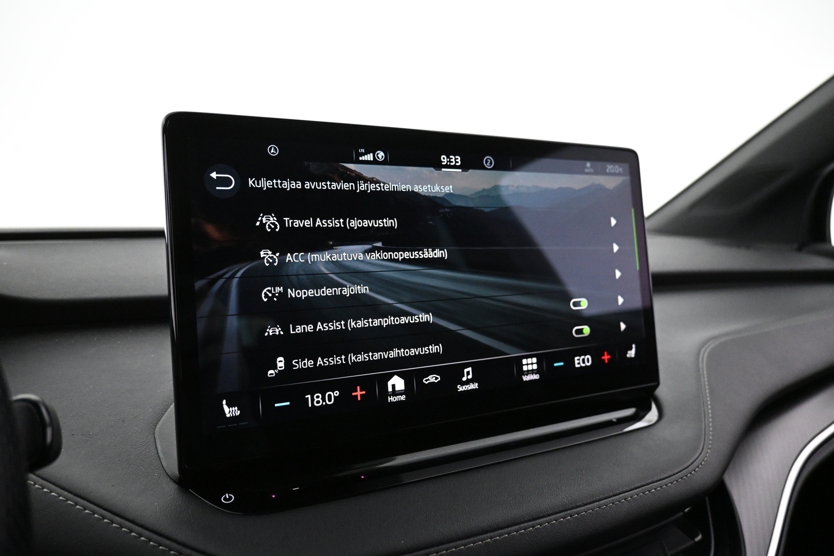 SKODA Enyaq 2023