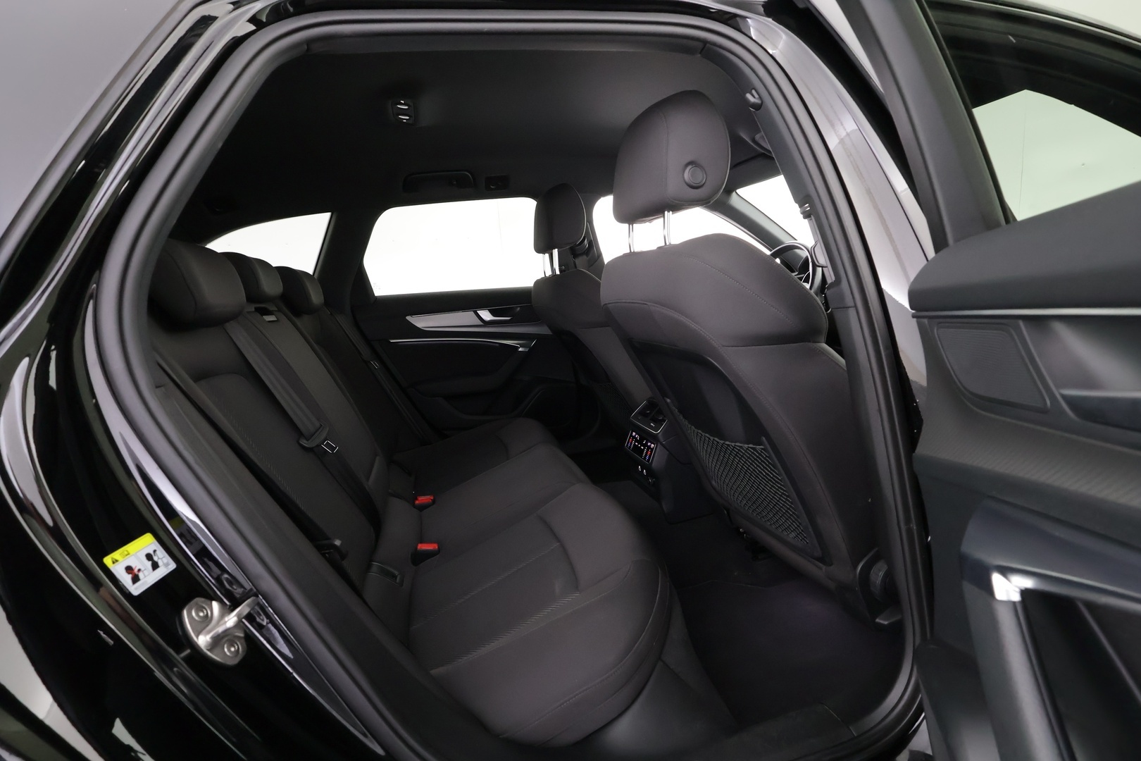 AUDI A6 2024