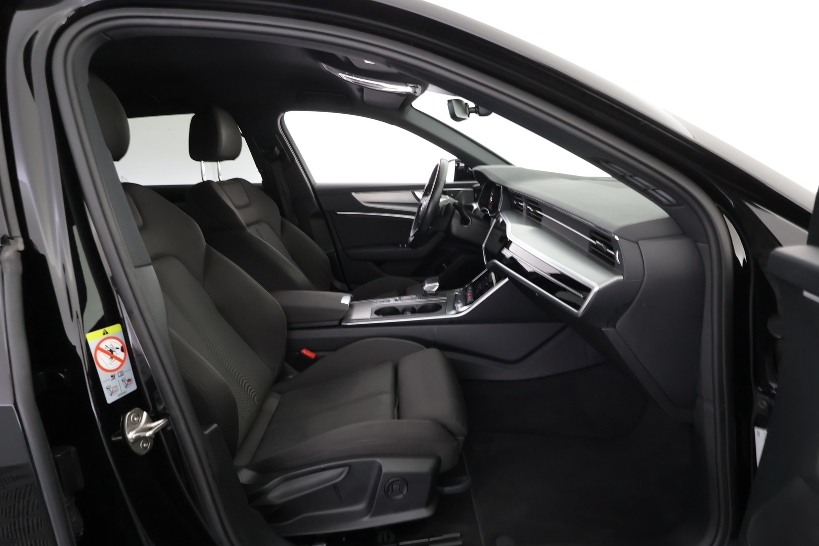 AUDI A6 2024