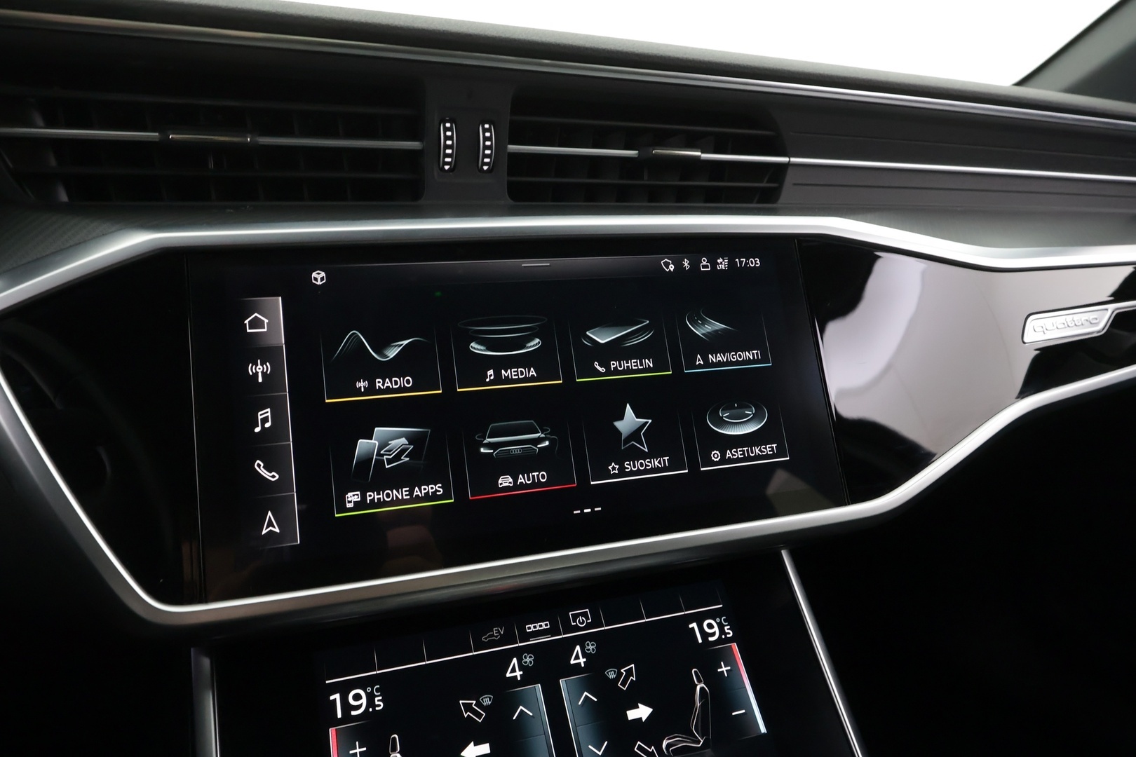 AUDI A6 2024