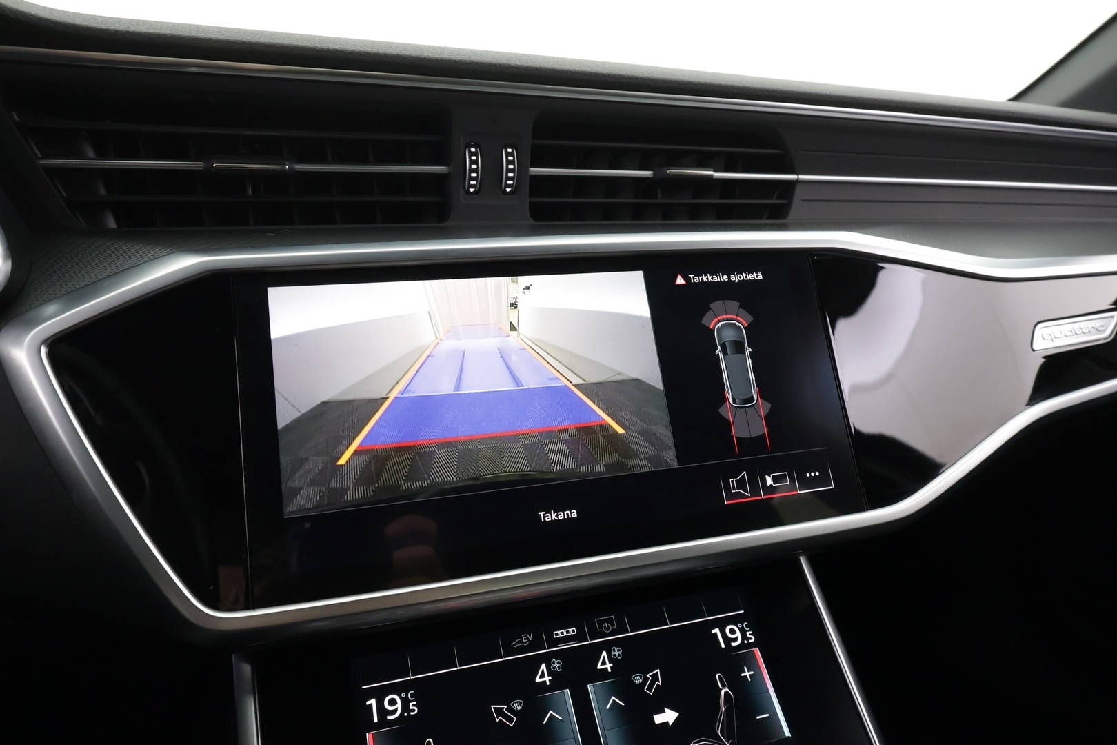 AUDI A6 2024