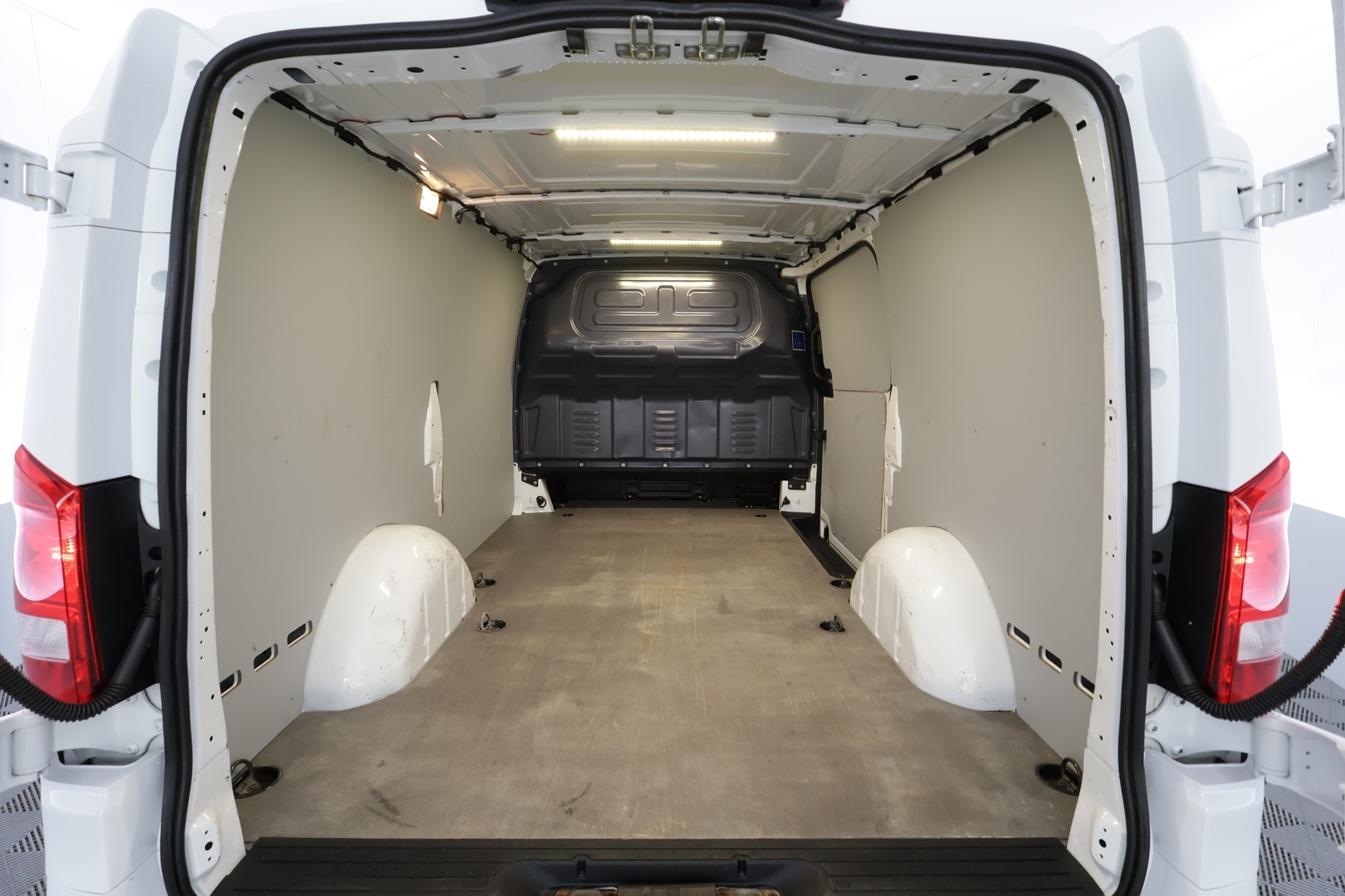 MERCEDES-BENZ Vito 2022