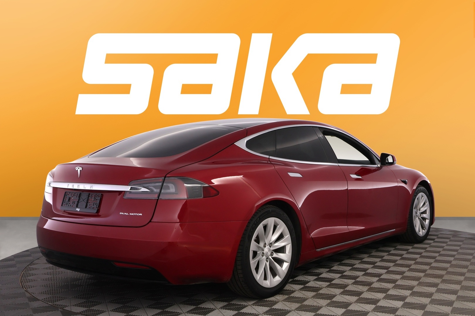 TESLA Model S 2019