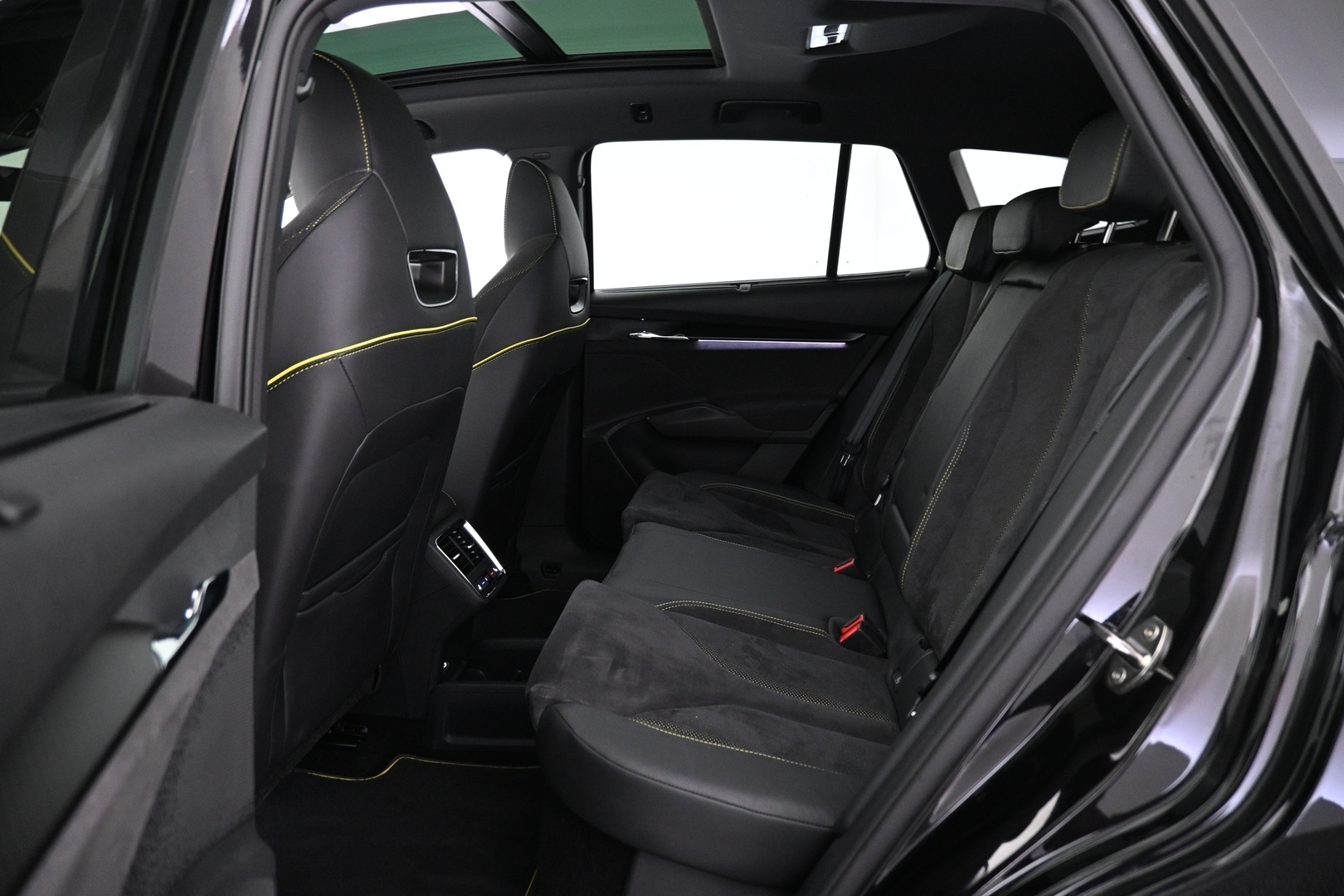 SKODA Enyaq 2024