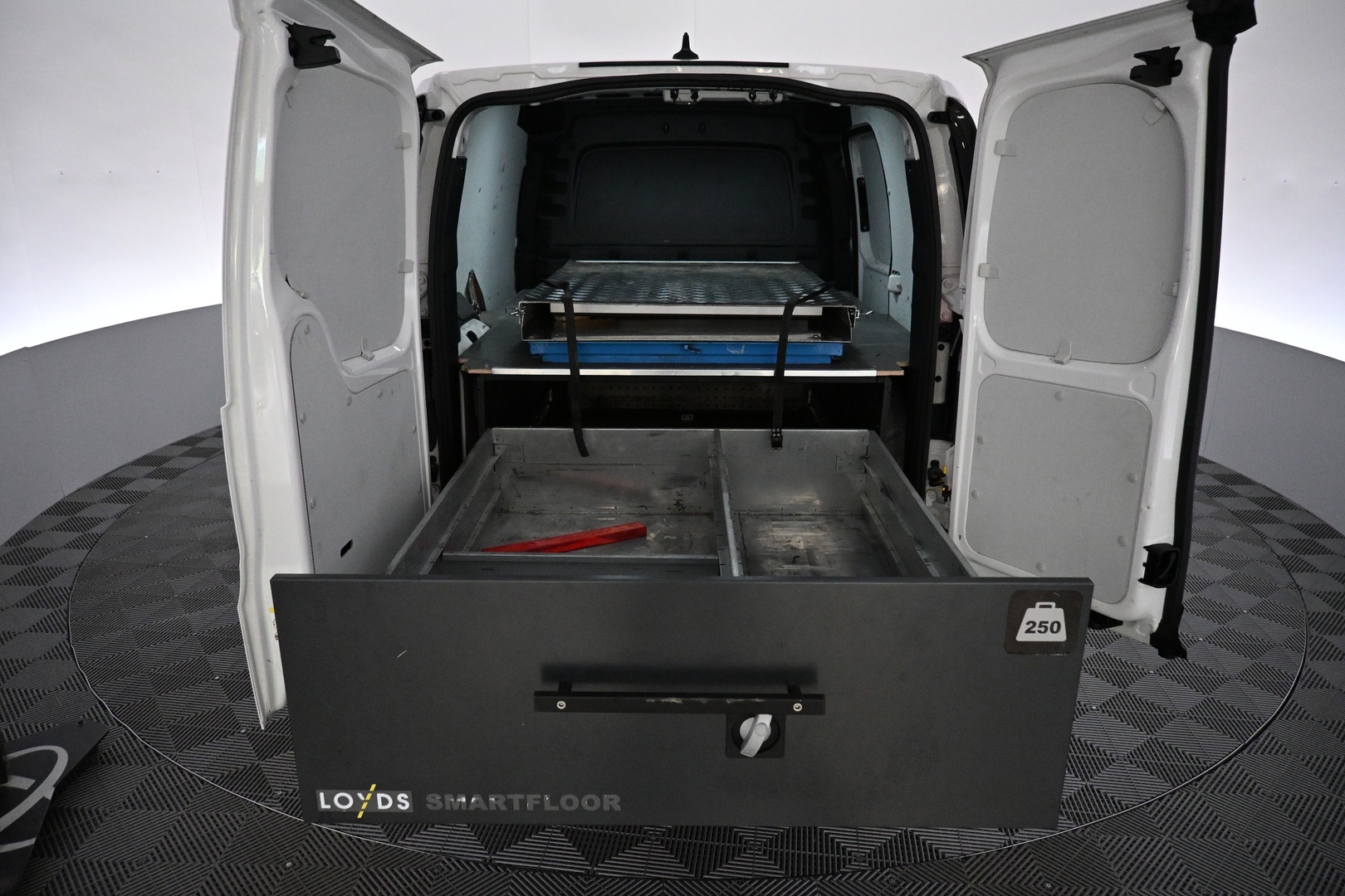 VOLKSWAGEN Caddy 2023