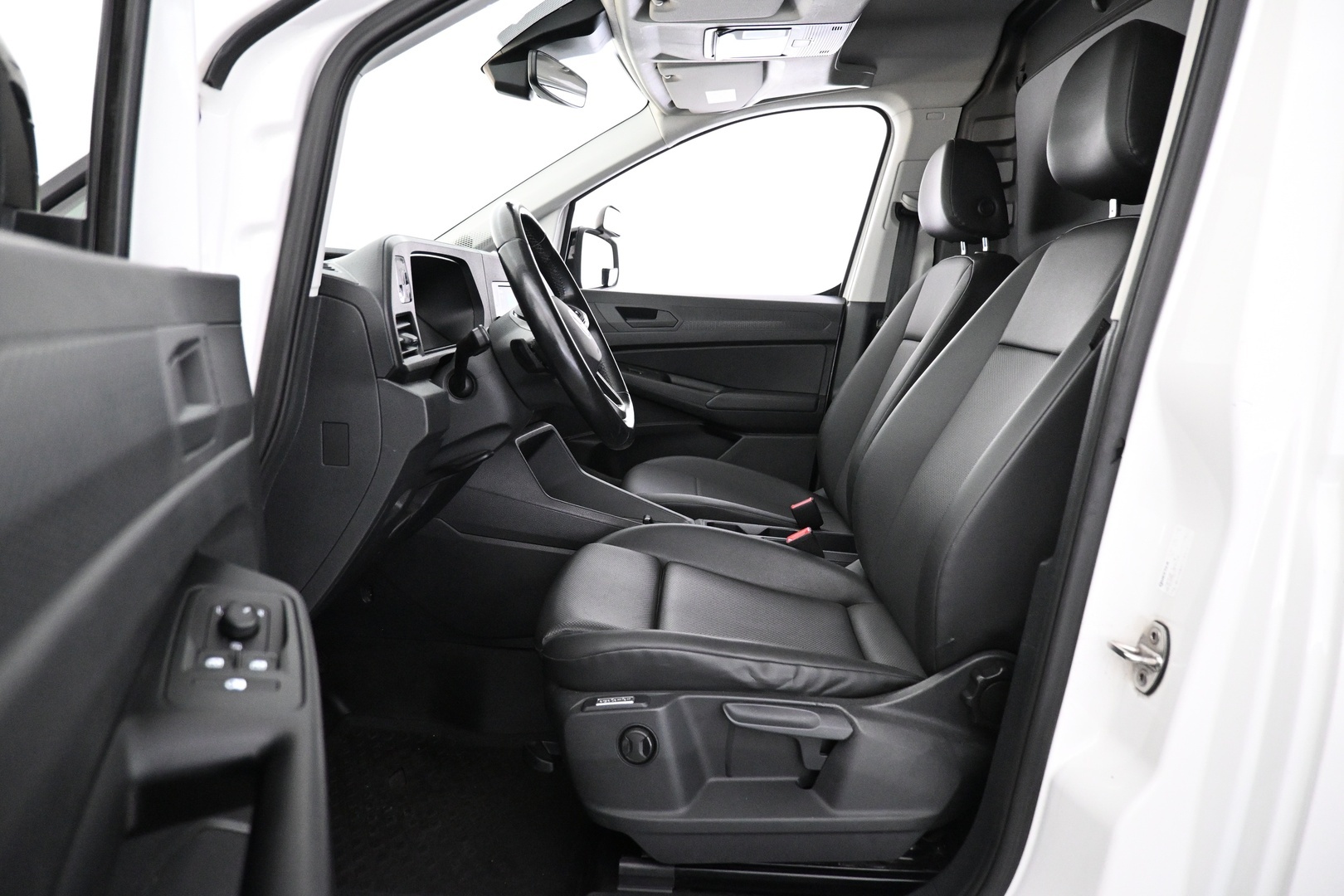 VOLKSWAGEN Caddy 2023