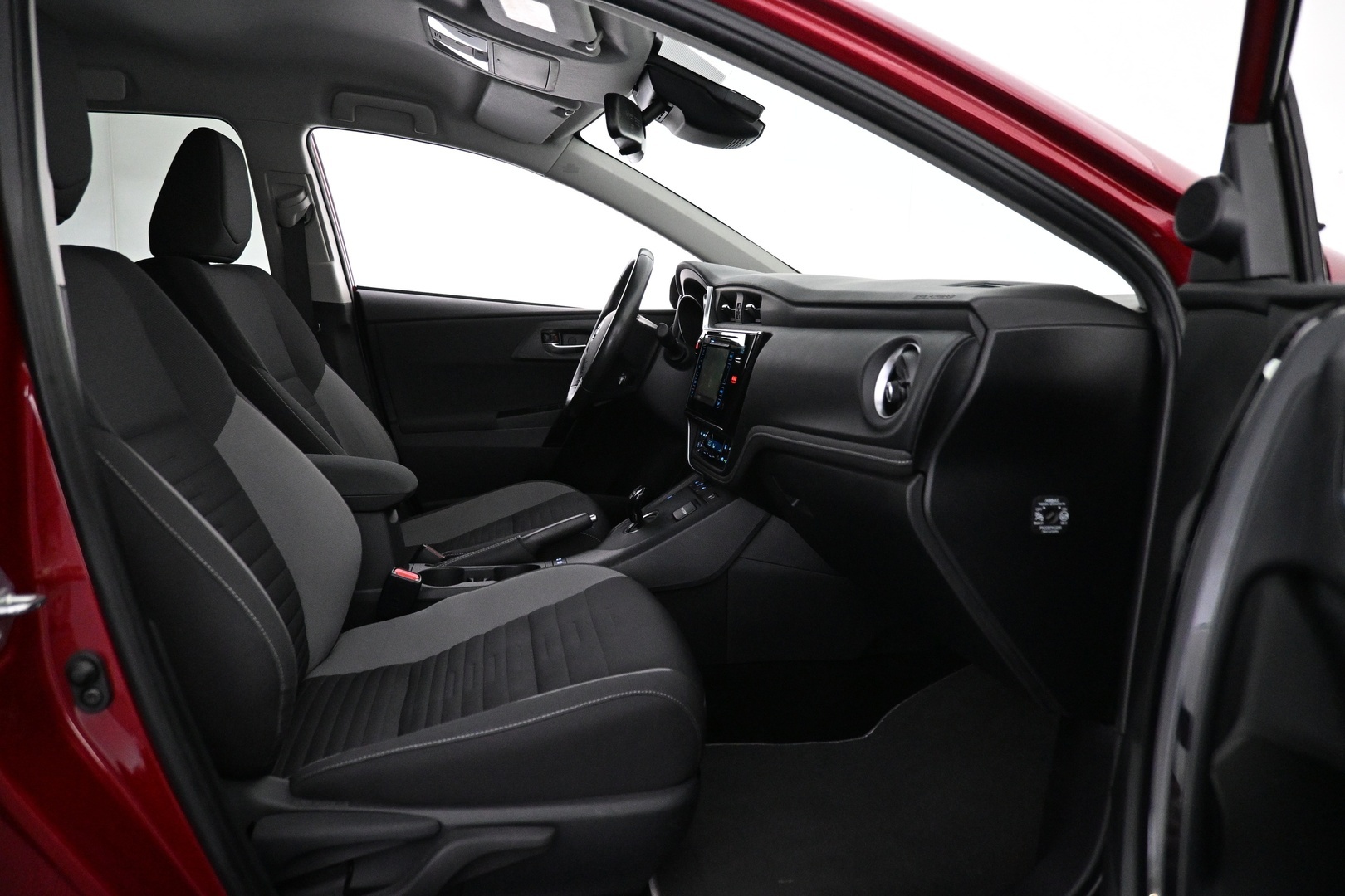 TOYOTA Auris 2018