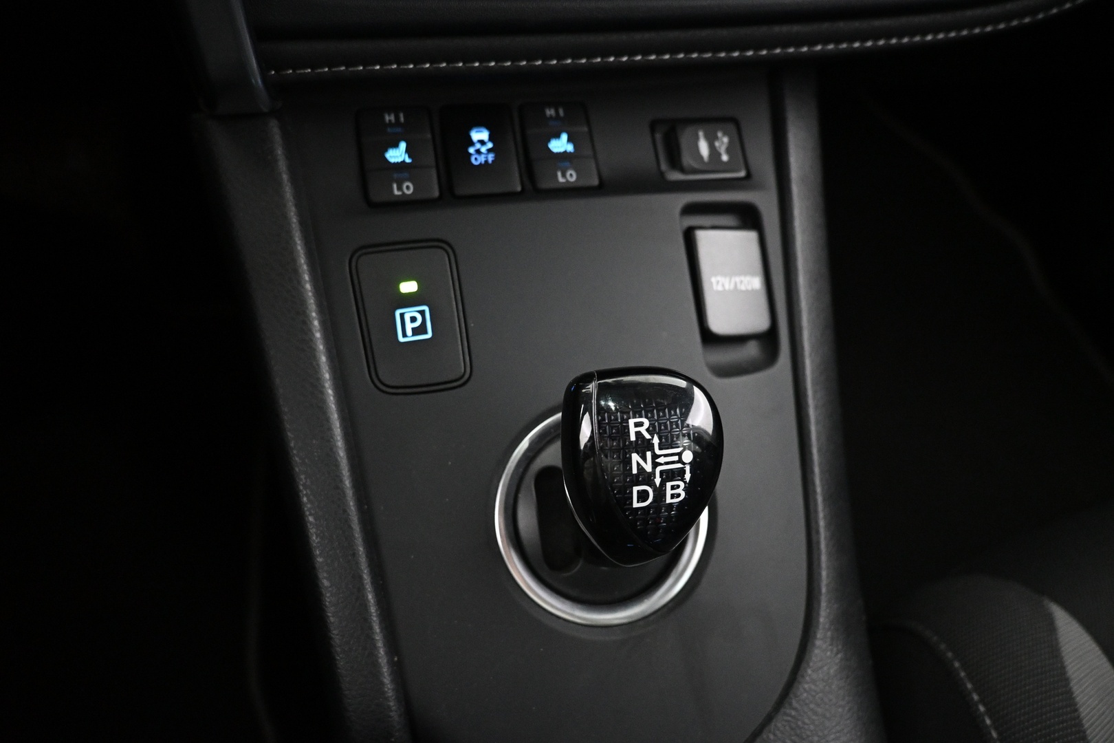 TOYOTA Auris 2018