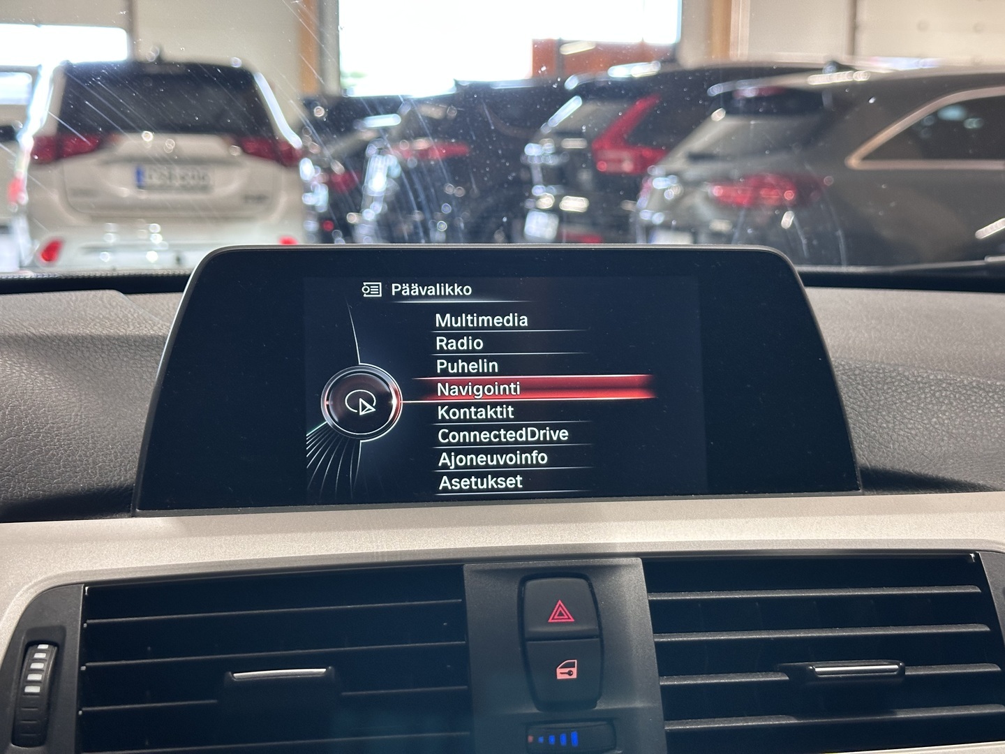 BMW 330 2017