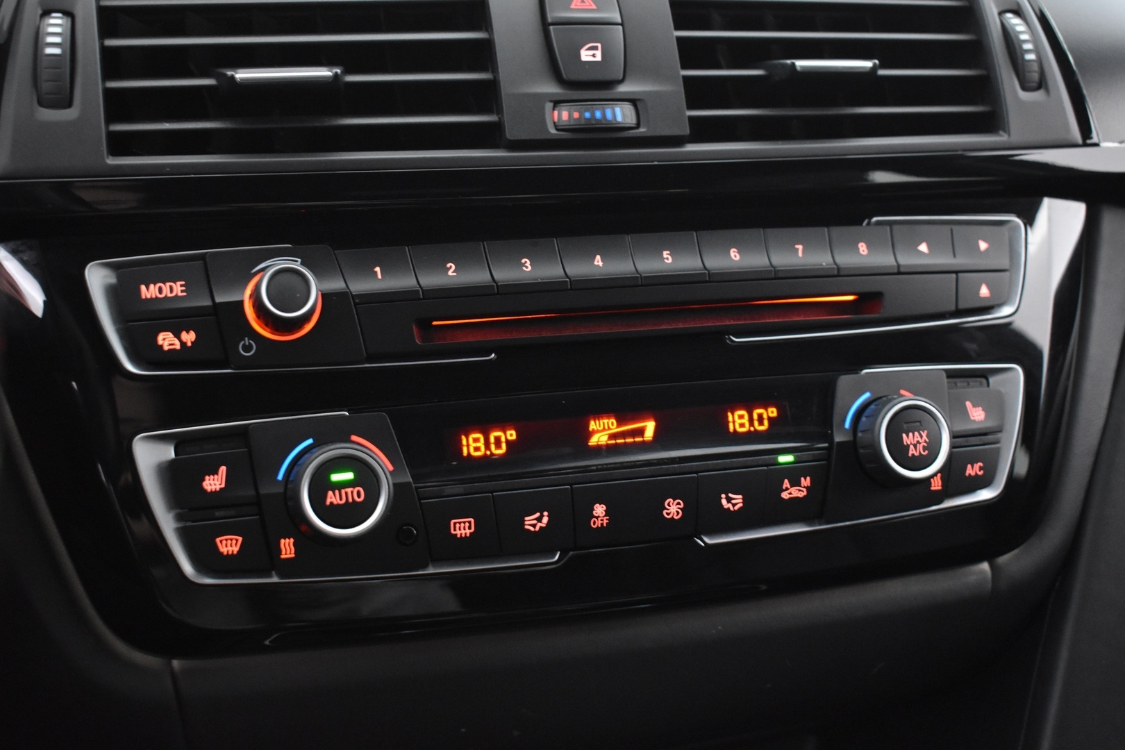BMW 330 2016