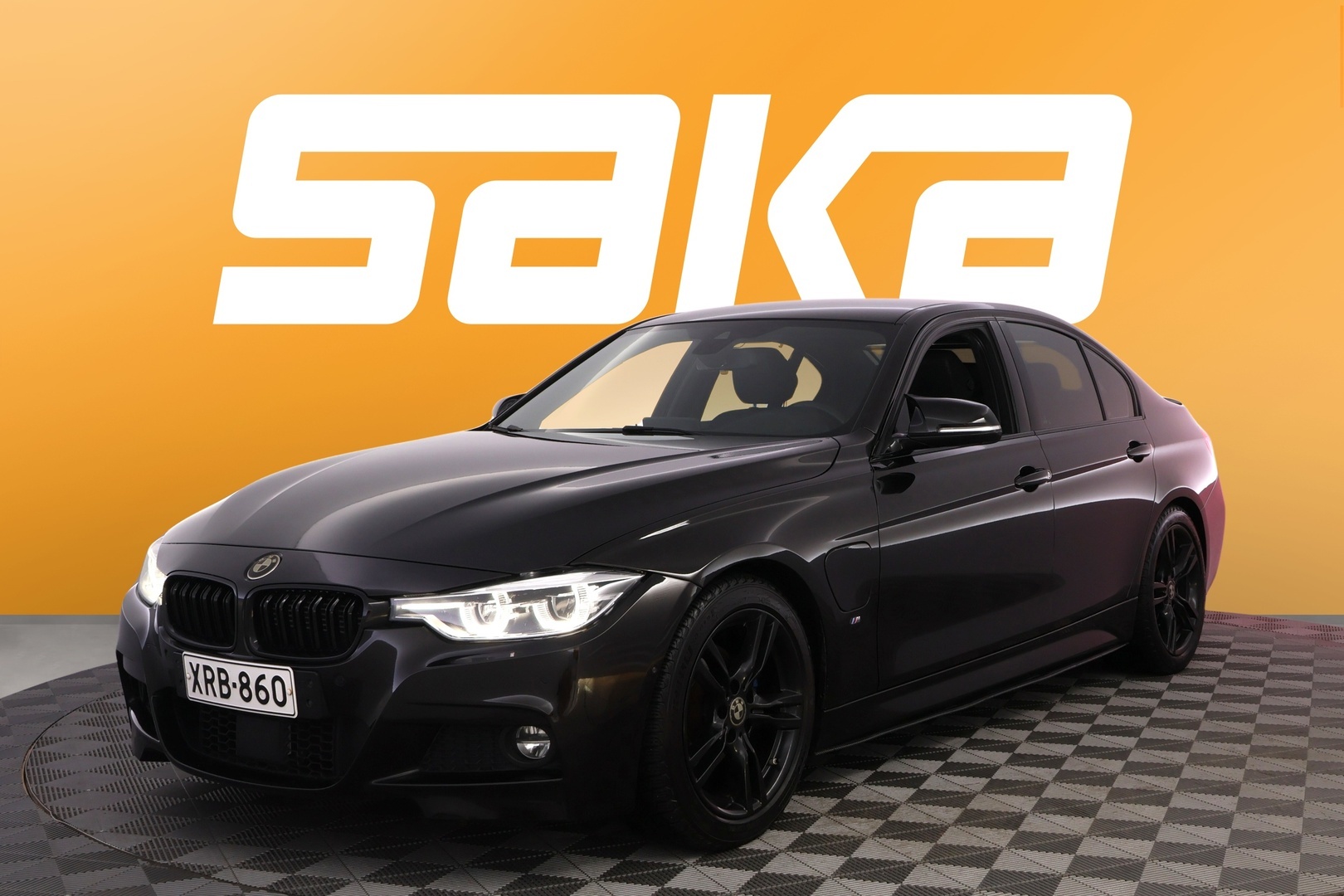 BMW 330 2016