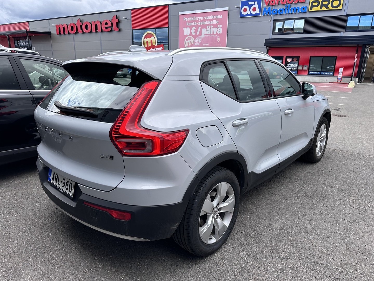 VOLVO XC40 2022