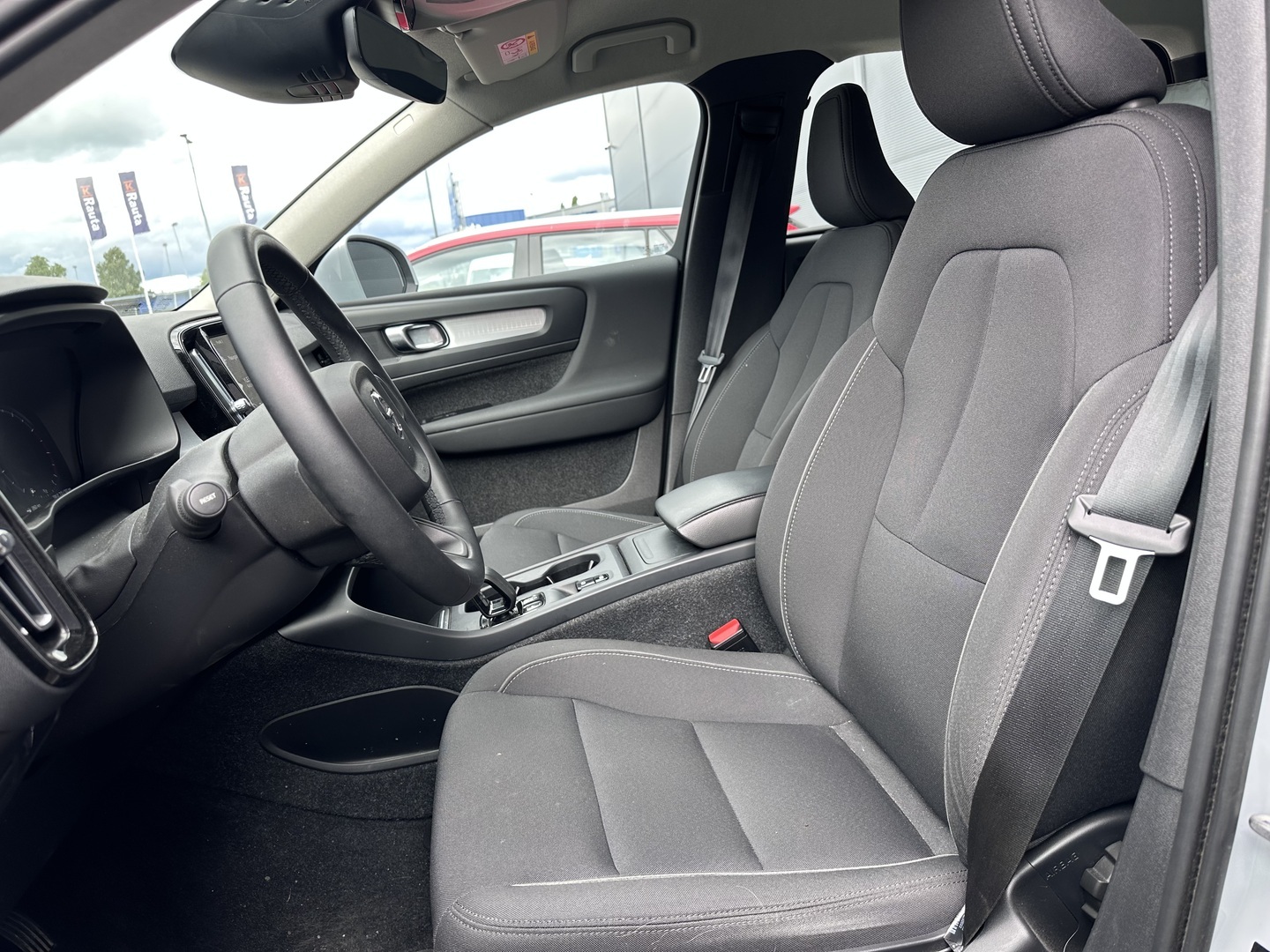 VOLVO XC40 2022