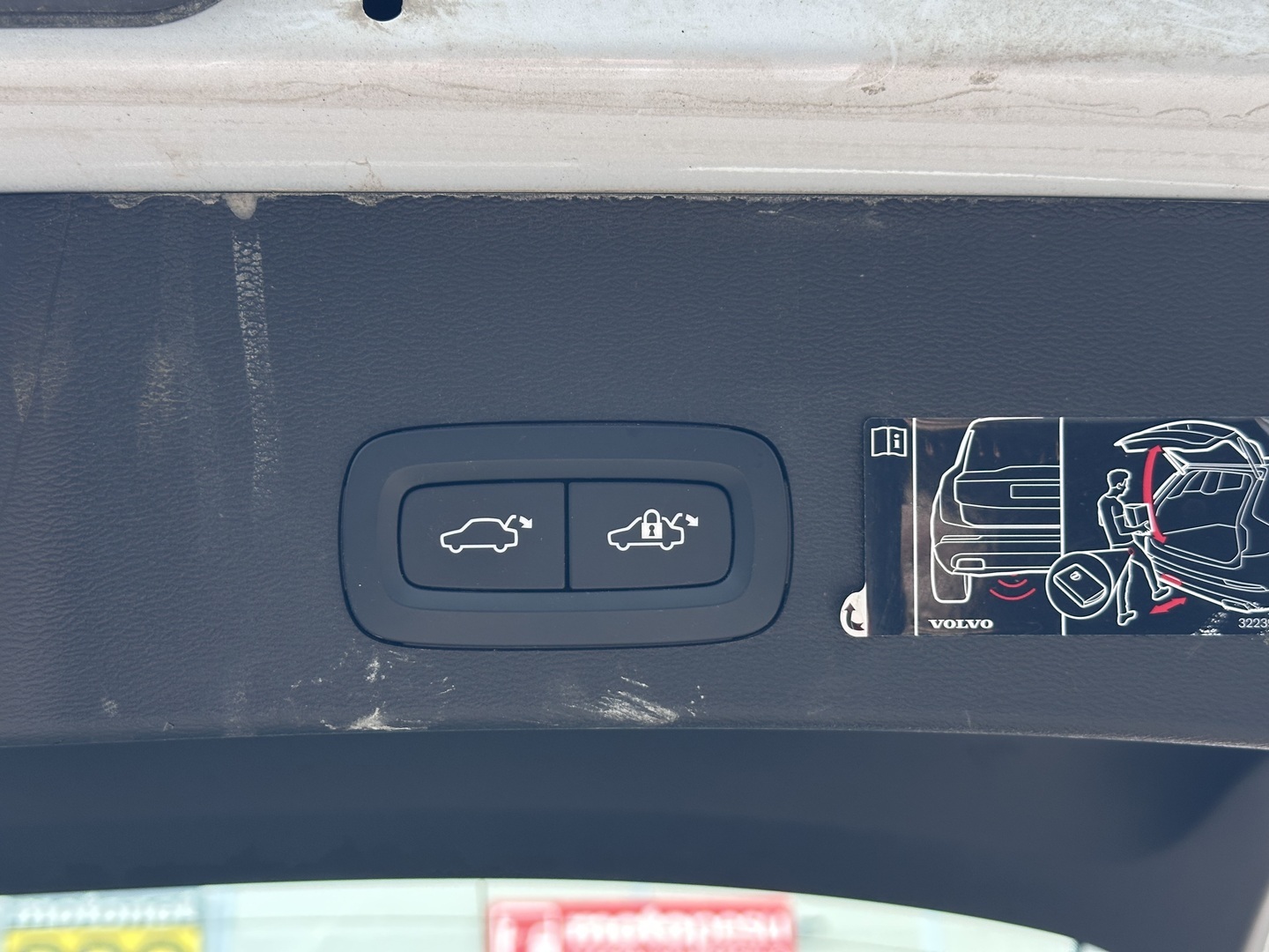 VOLVO XC40 2022