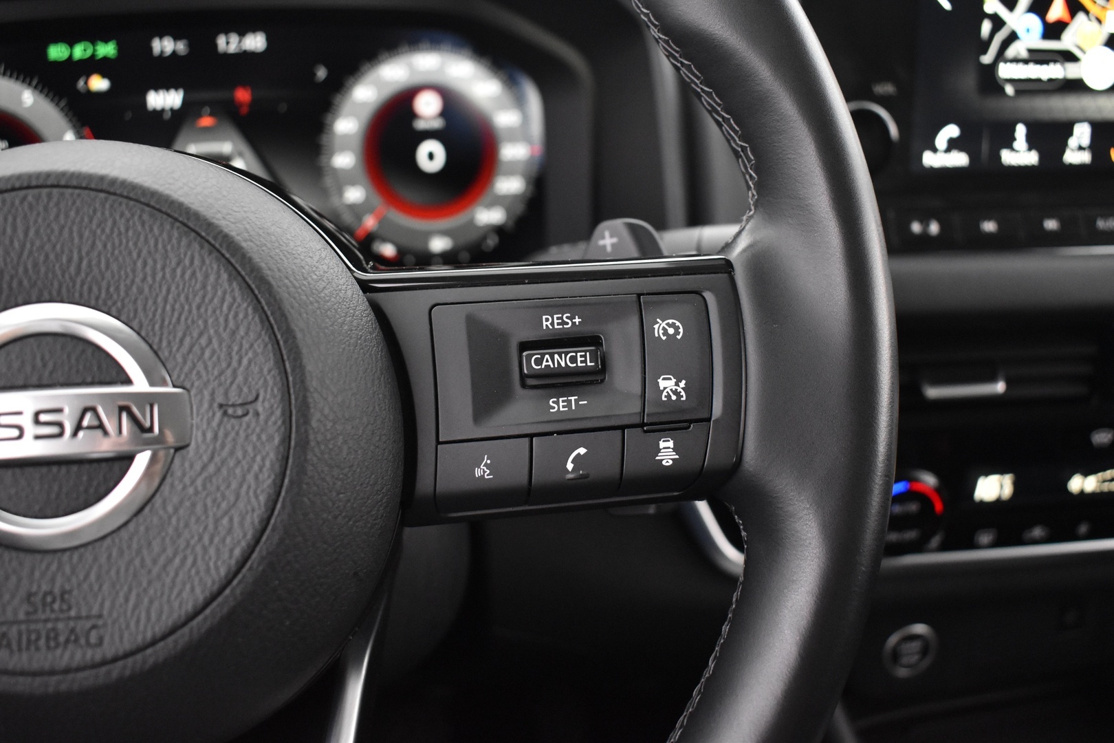 NISSAN Qashqai 2022