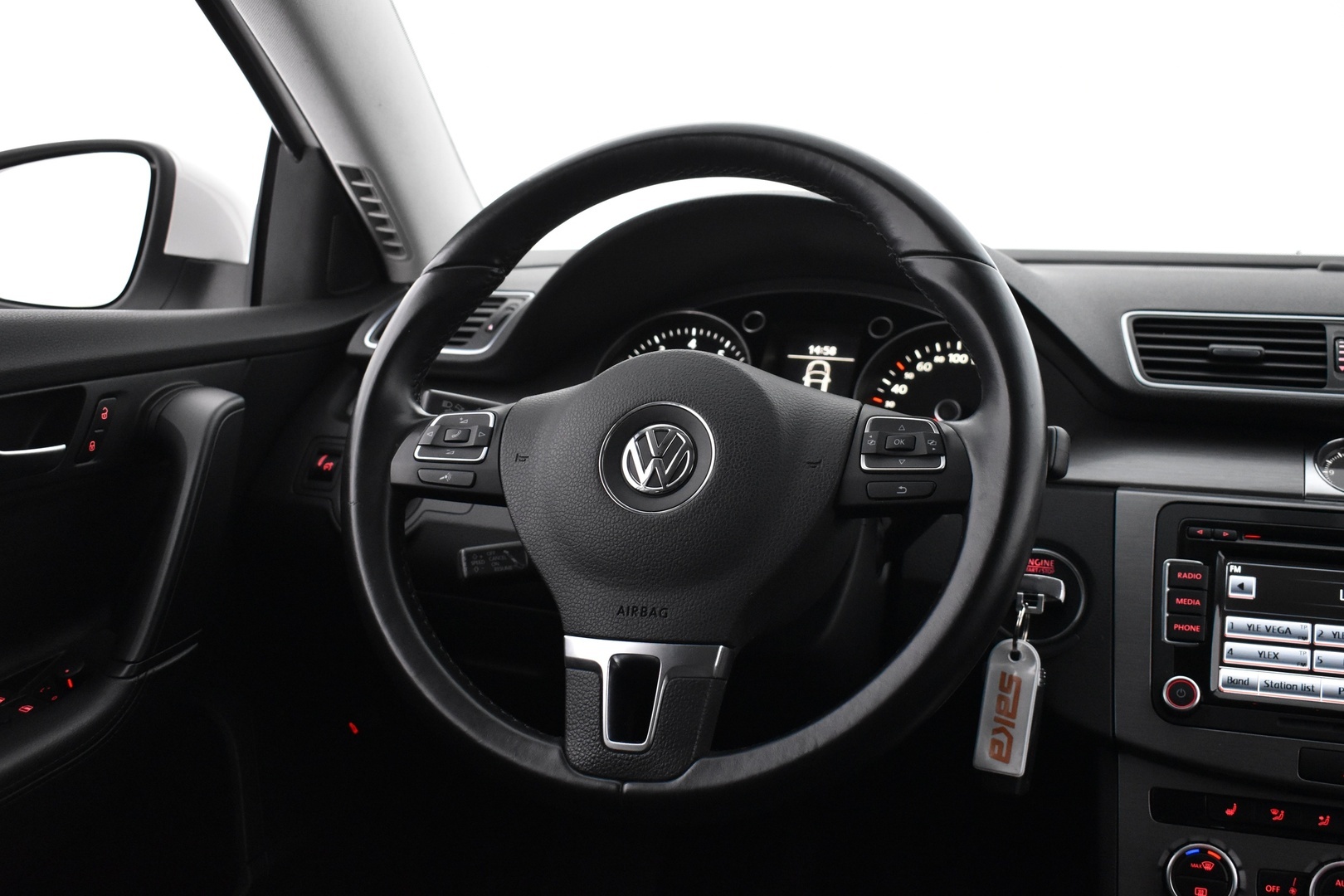 VOLKSWAGEN Passat 2014