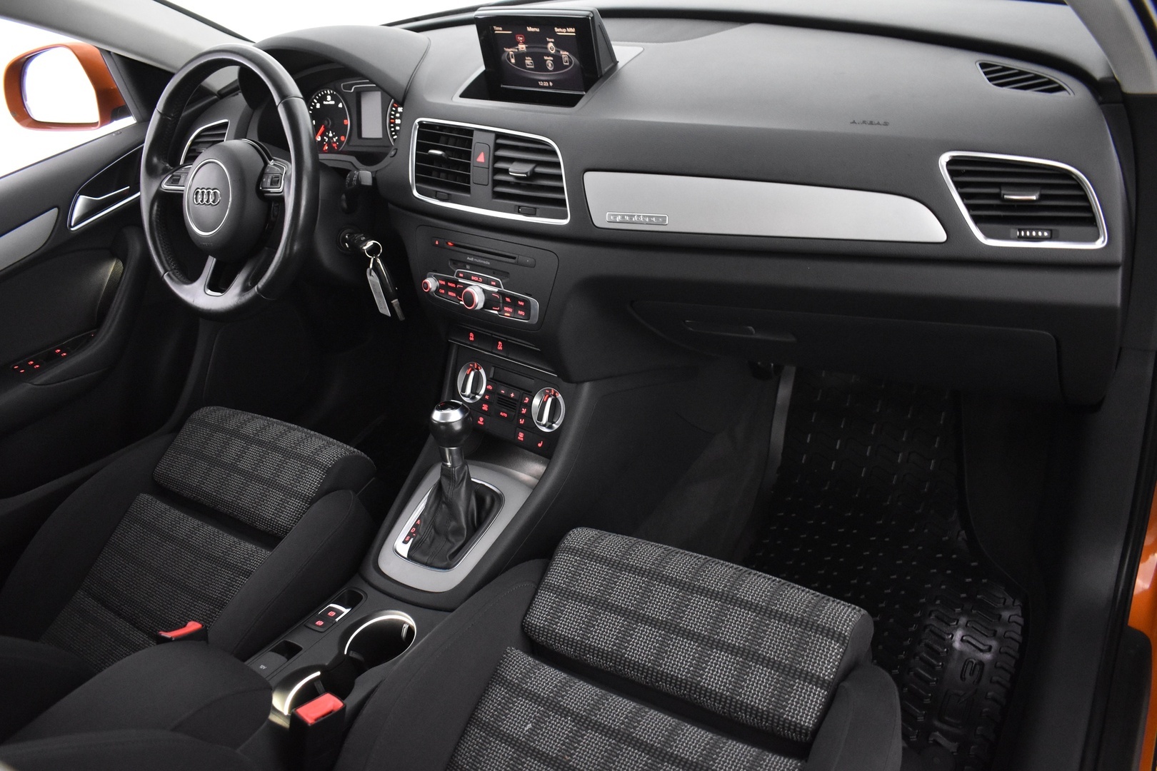 AUDI Q3 2012