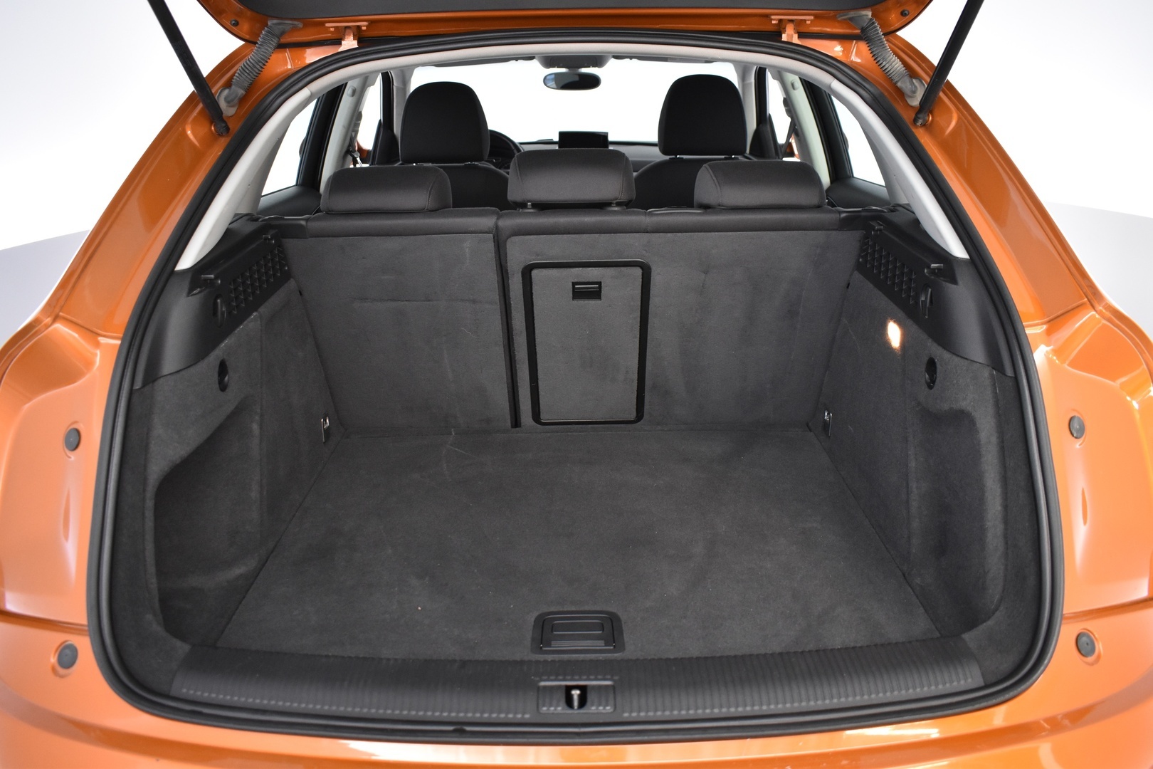 AUDI Q3 2012