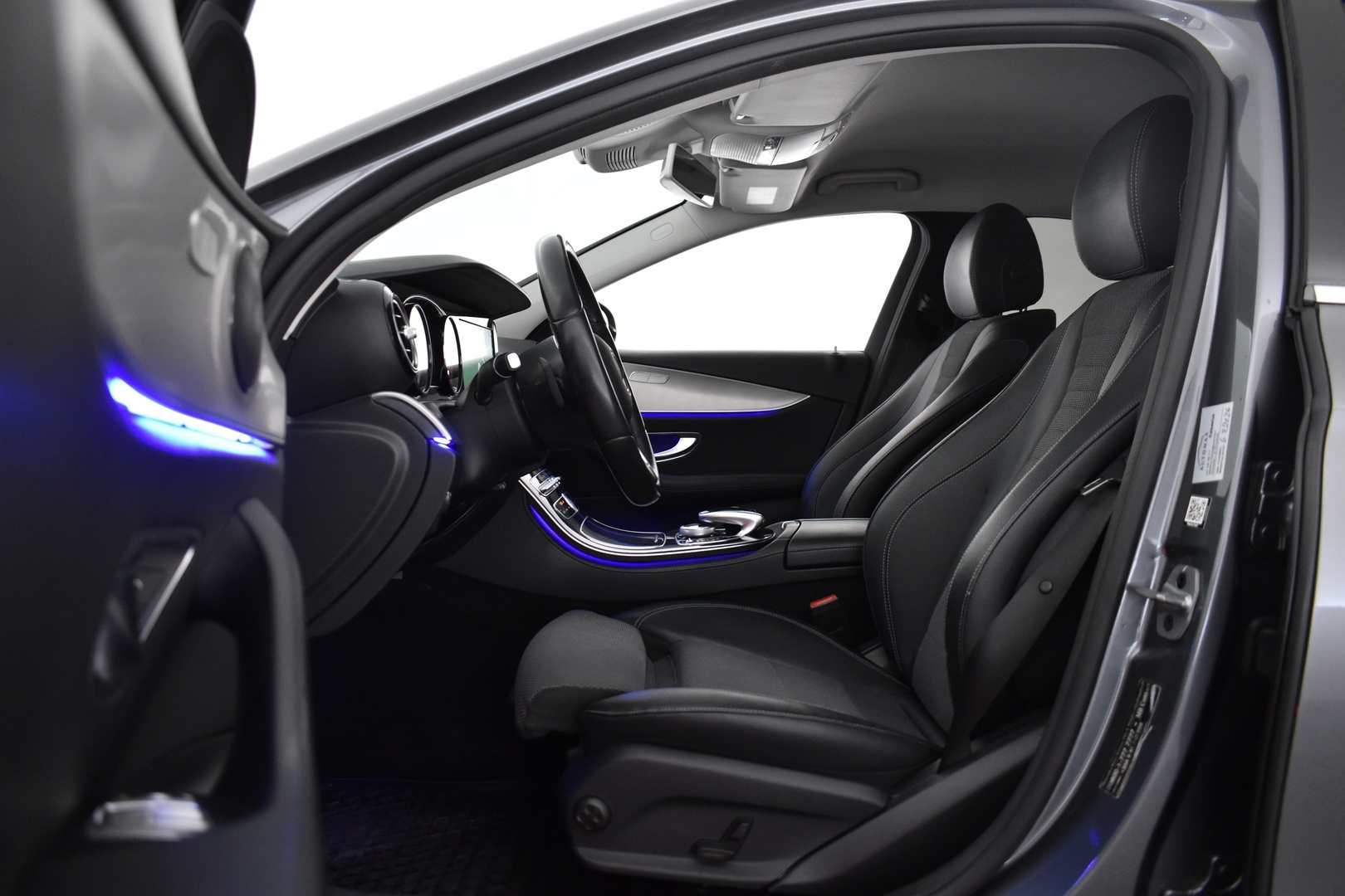 MERCEDES-BENZ E 2019