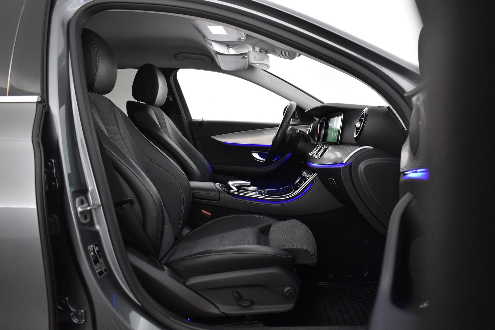 MERCEDES-BENZ E 2019