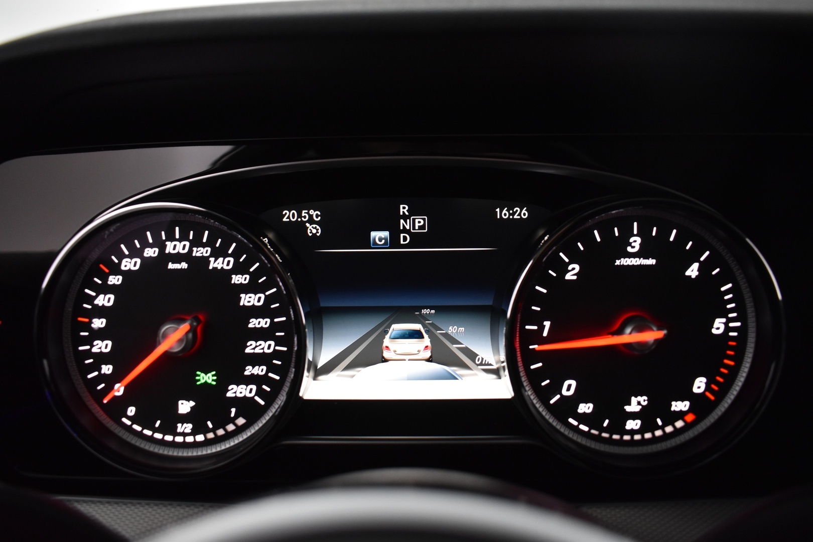 MERCEDES-BENZ E 2019