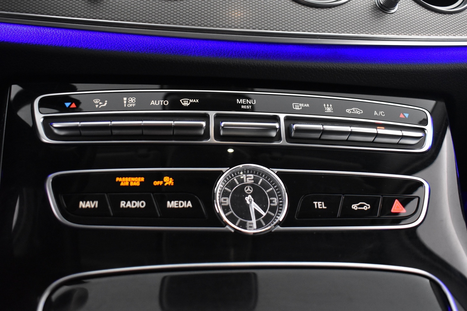 MERCEDES-BENZ E 2019