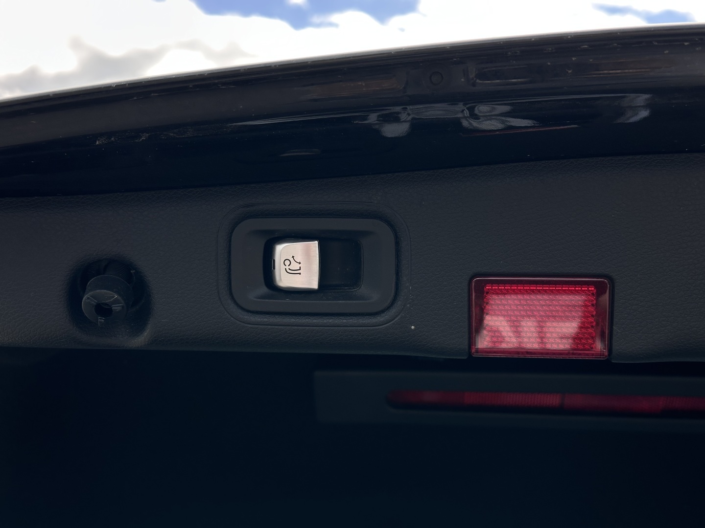 MERCEDES-BENZ E 2022