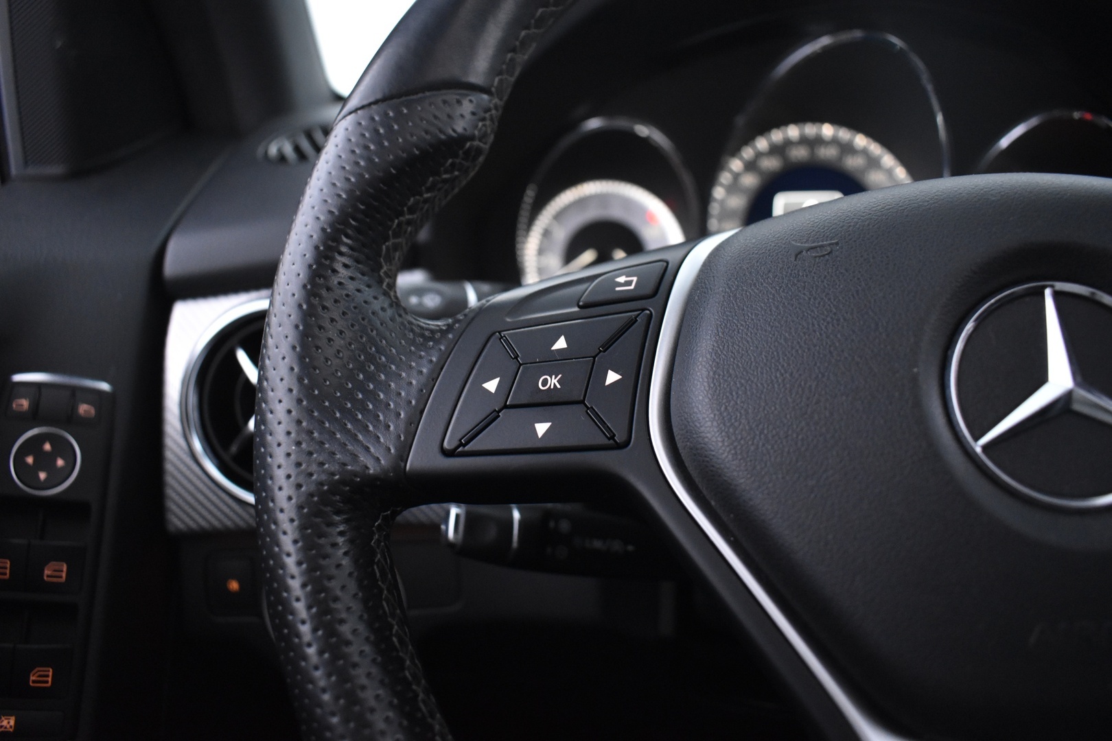 MERCEDES-BENZ GLK 2012