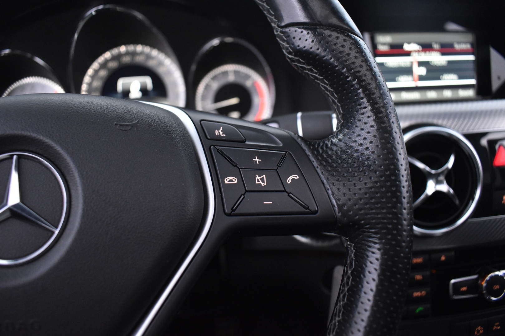 MERCEDES-BENZ GLK 2012