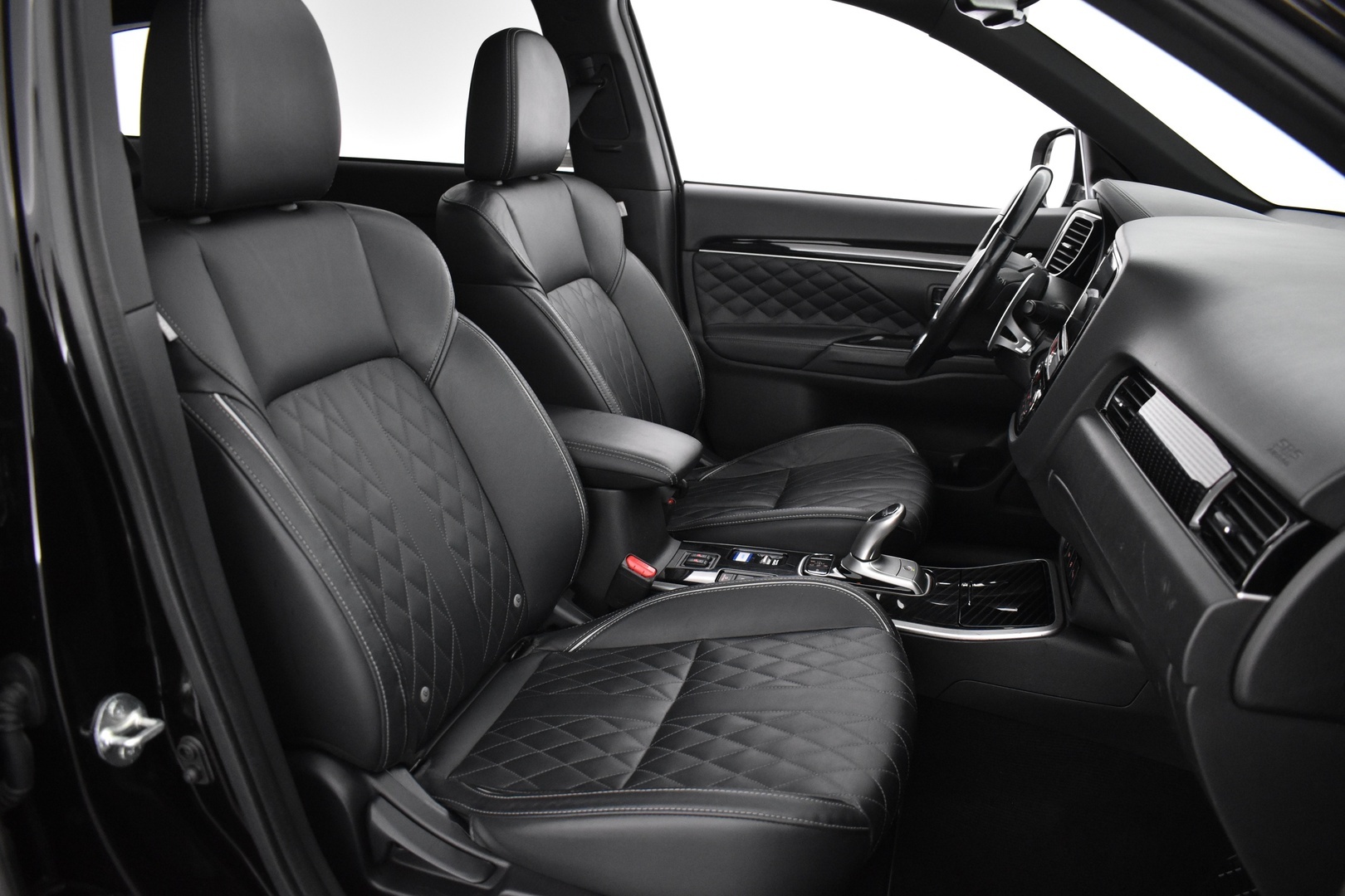 MITSUBISHI OUTLANDER PHEV 2019