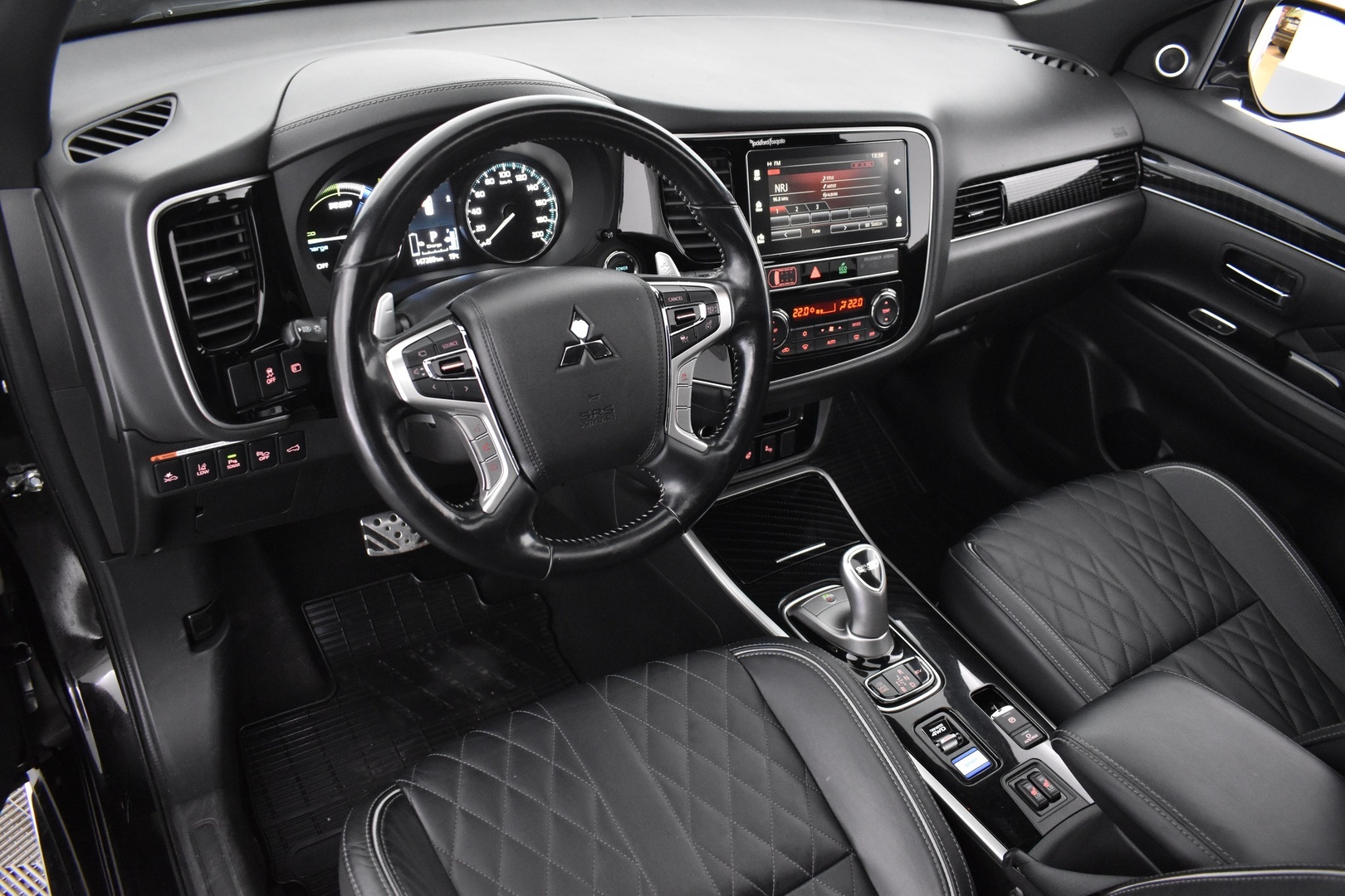 MITSUBISHI OUTLANDER PHEV 2019