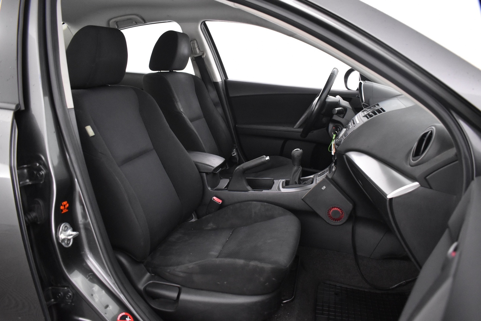 MAZDA 3 2011