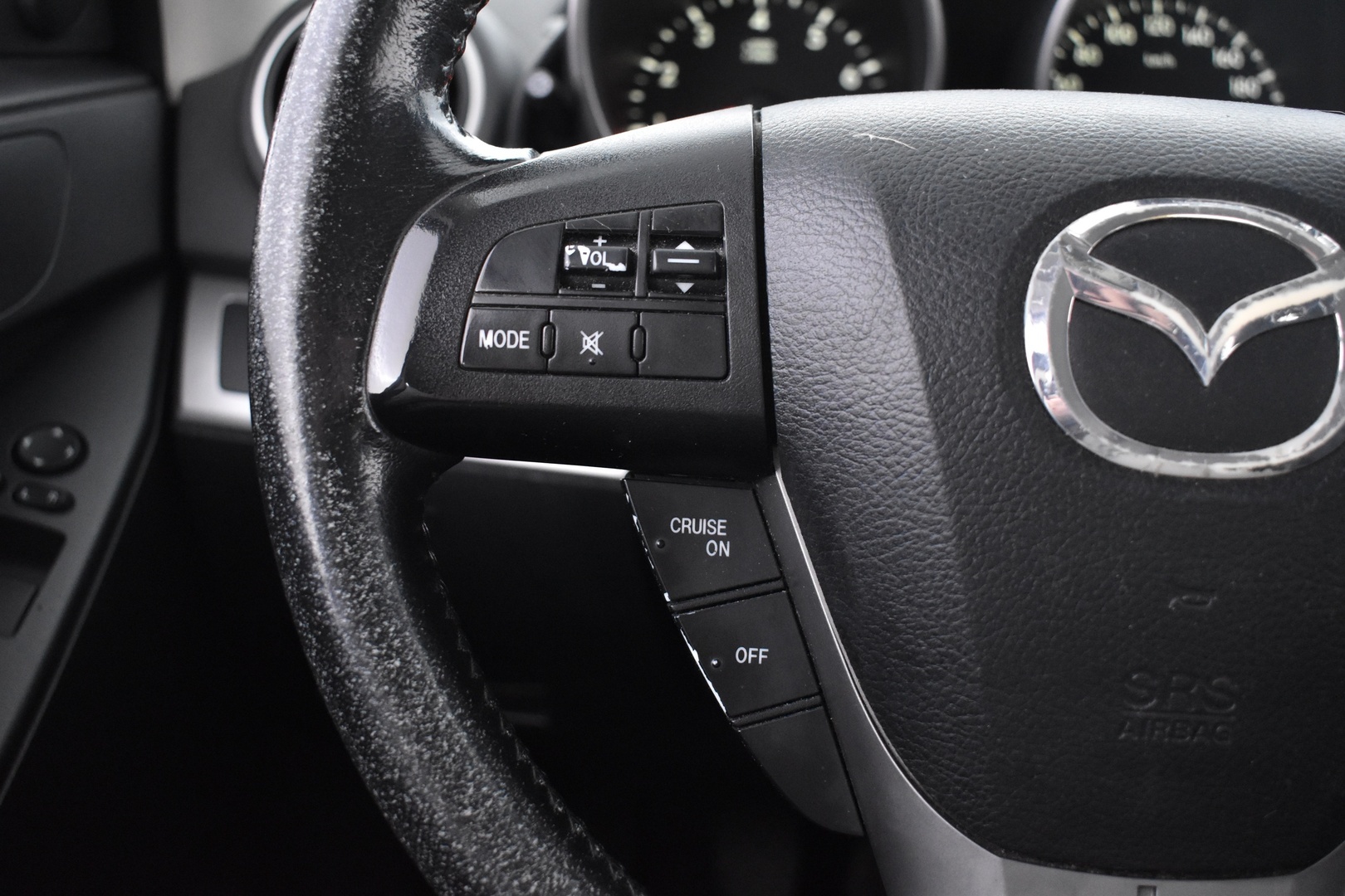 MAZDA 3 2011