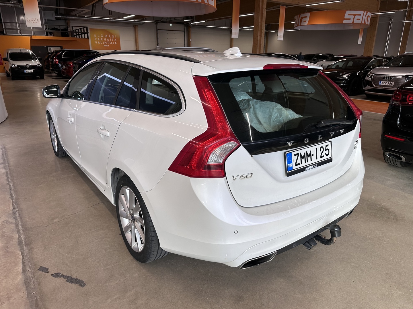 VOLVO V60 2014