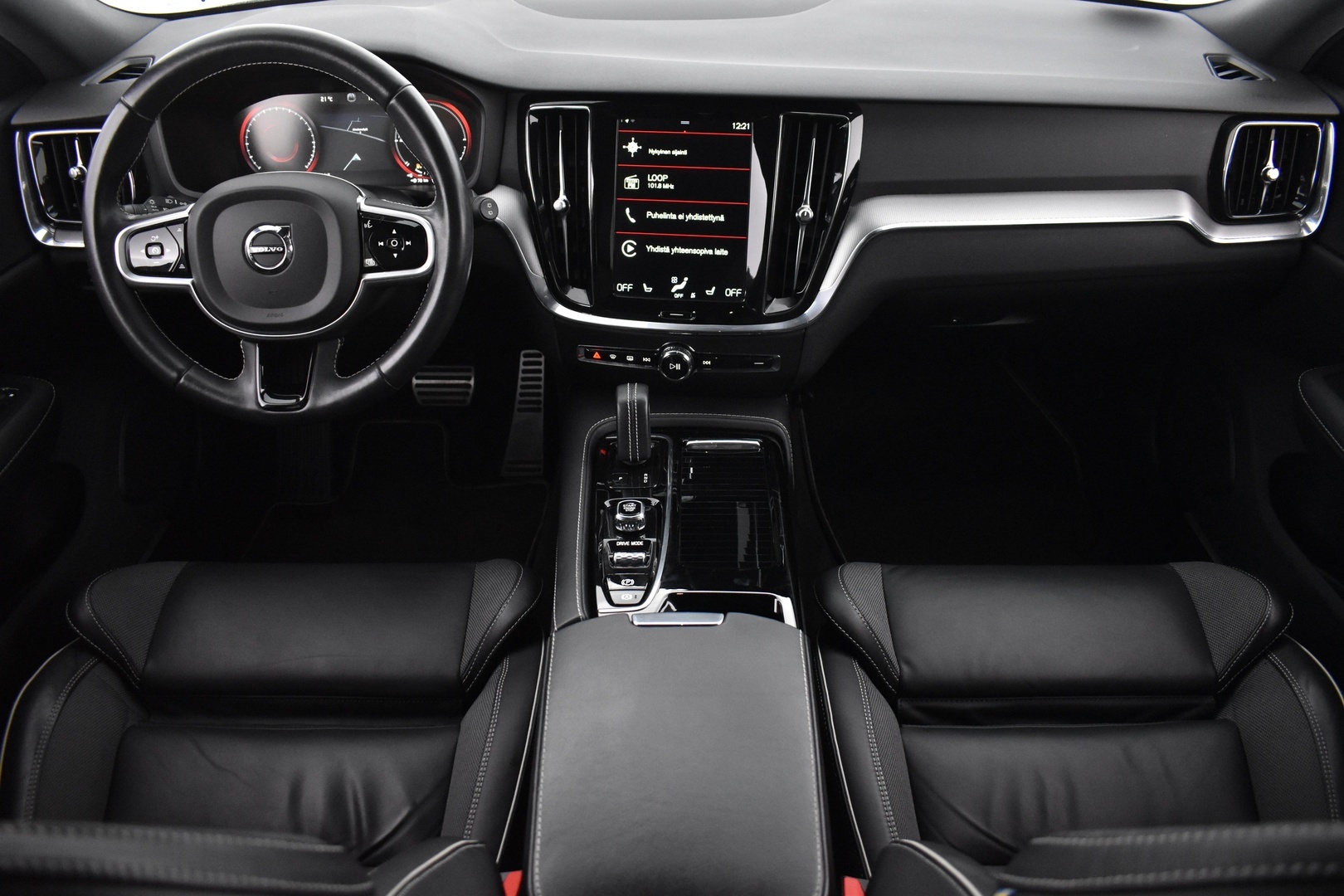 VOLVO V60 2021