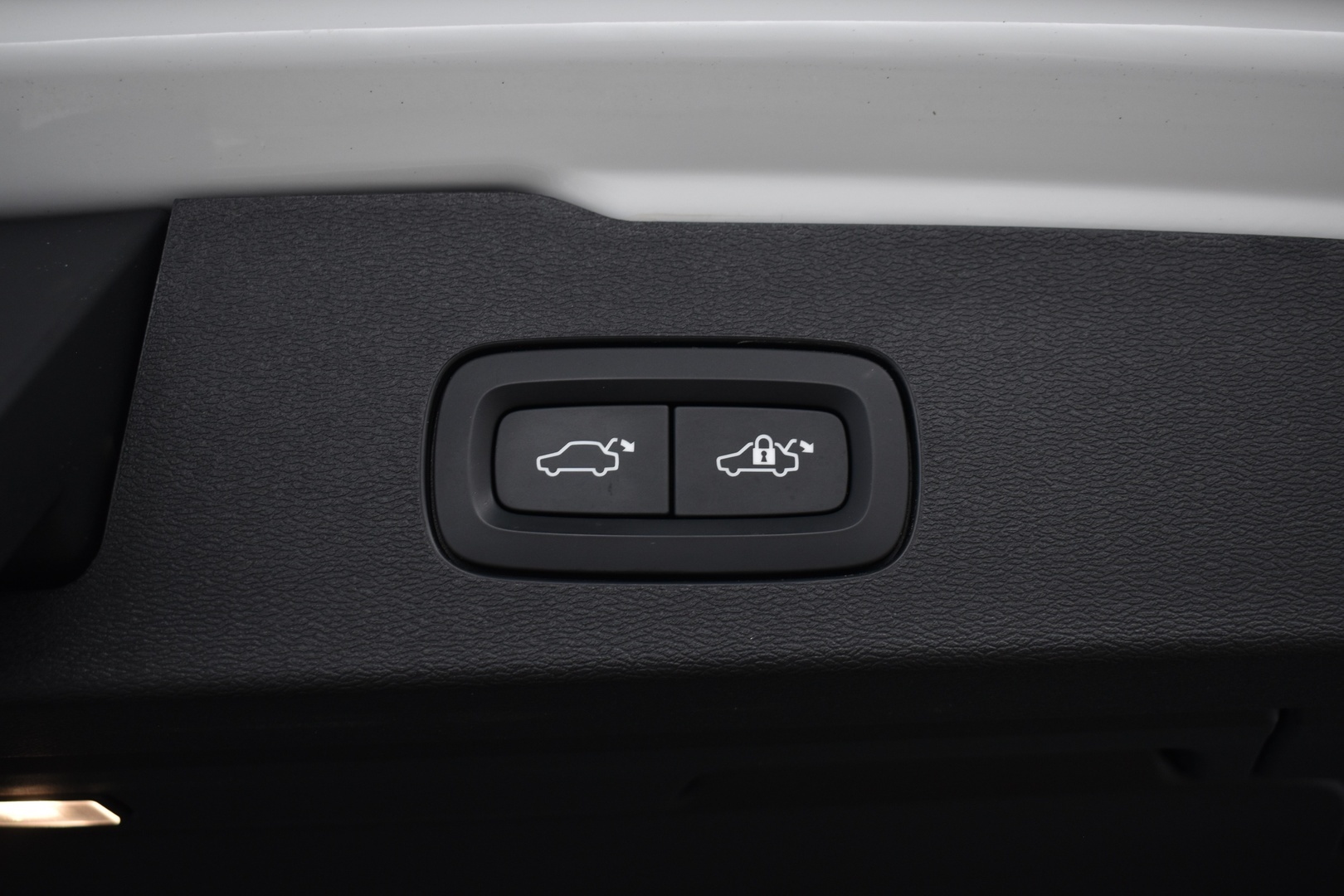 VOLVO V60 2021