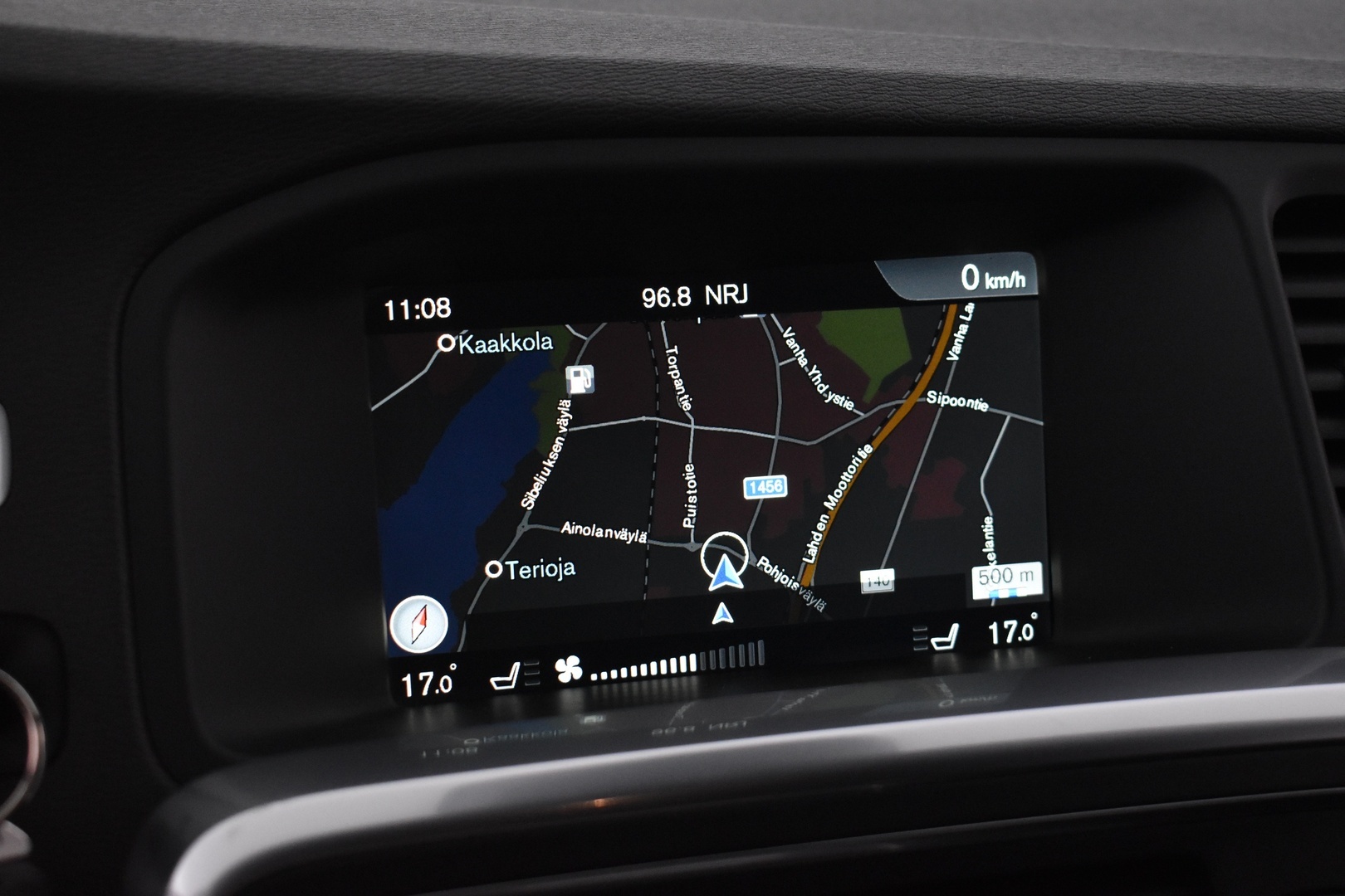 VOLVO V60 2016