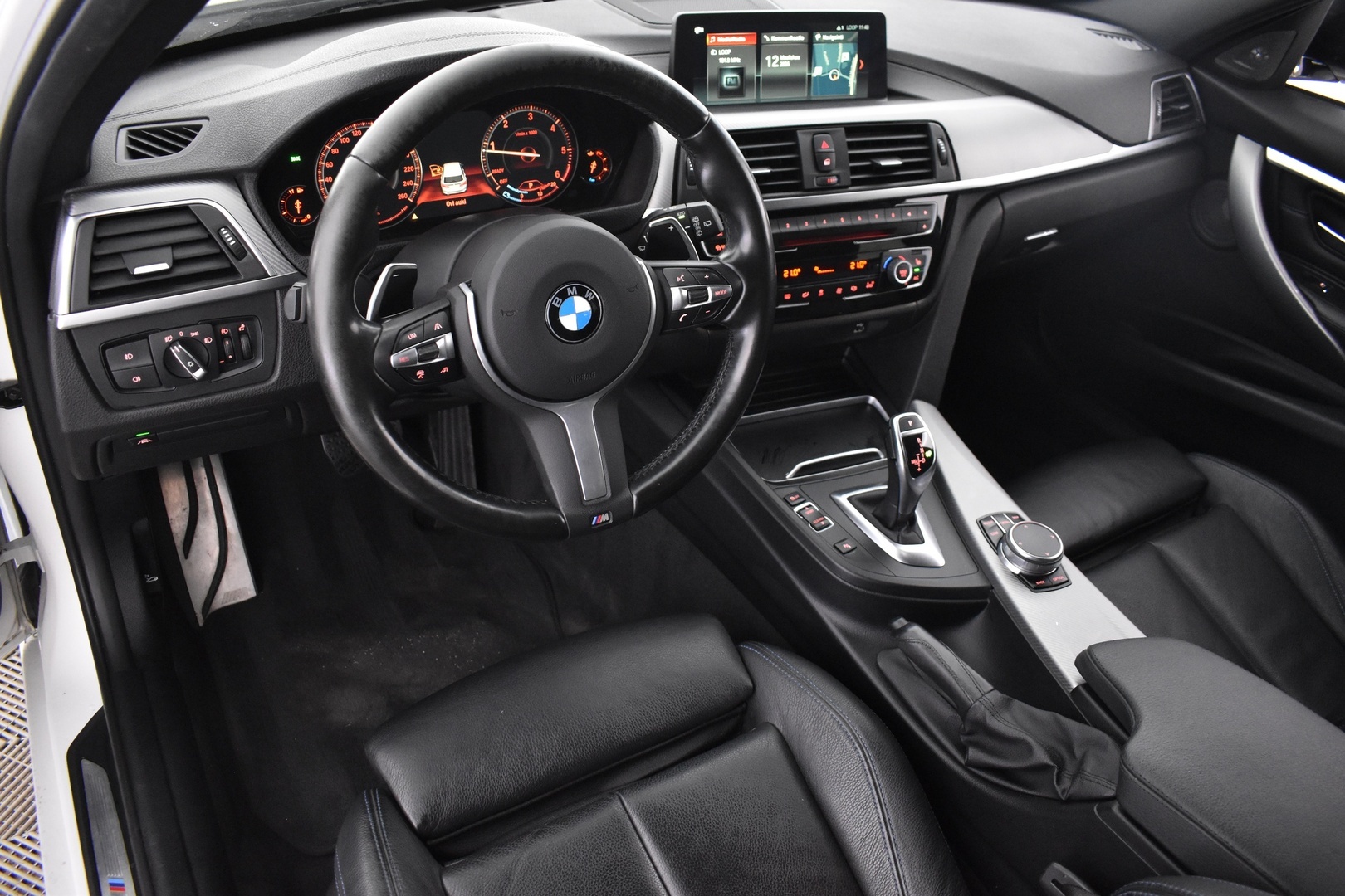 BMW 320 2019