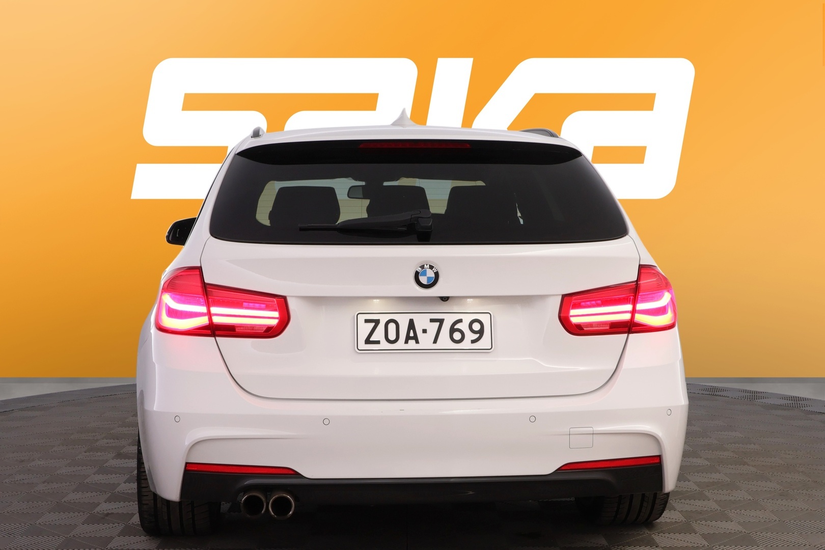 BMW 320 2019