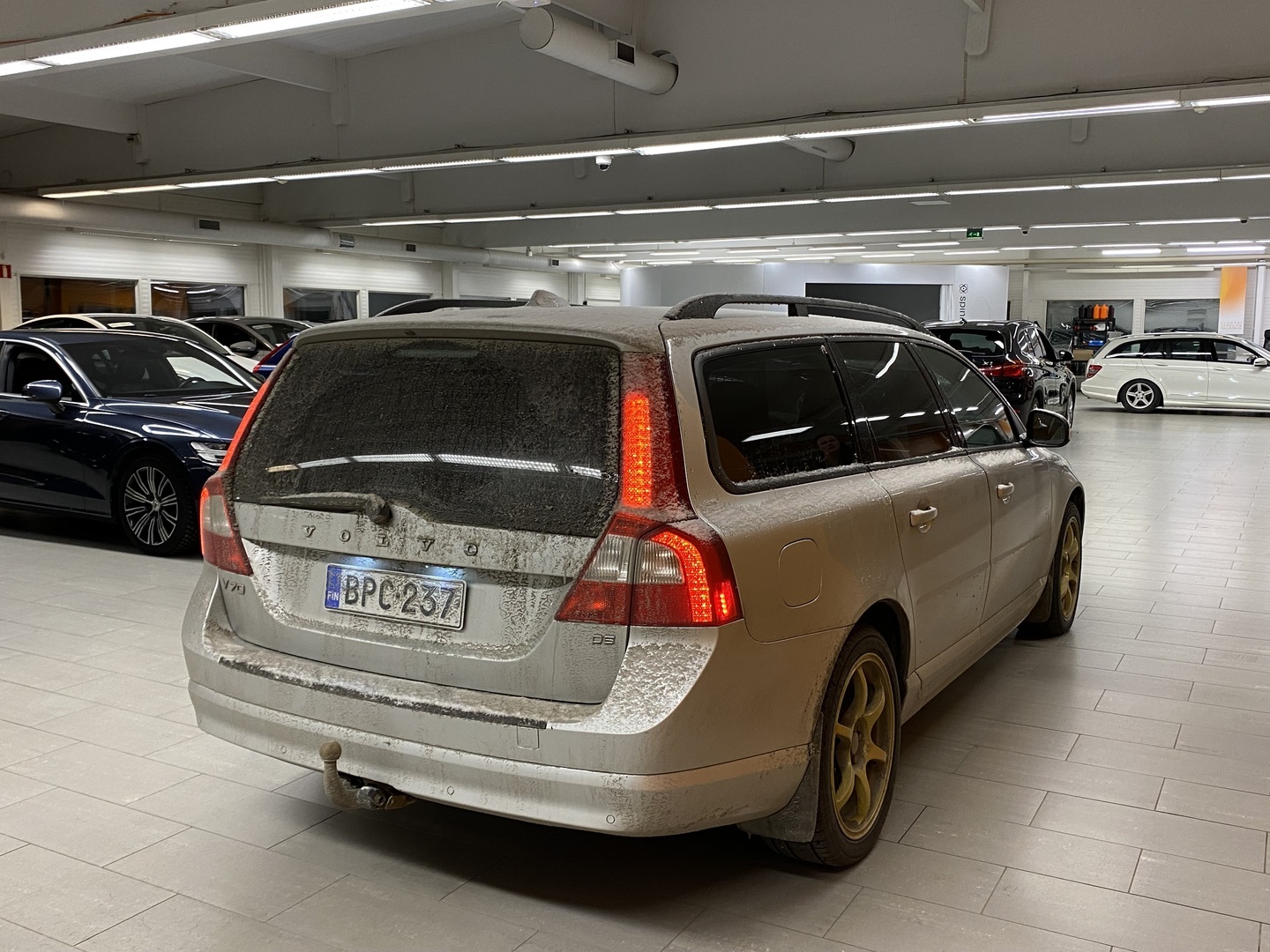VOLVO V70 2008